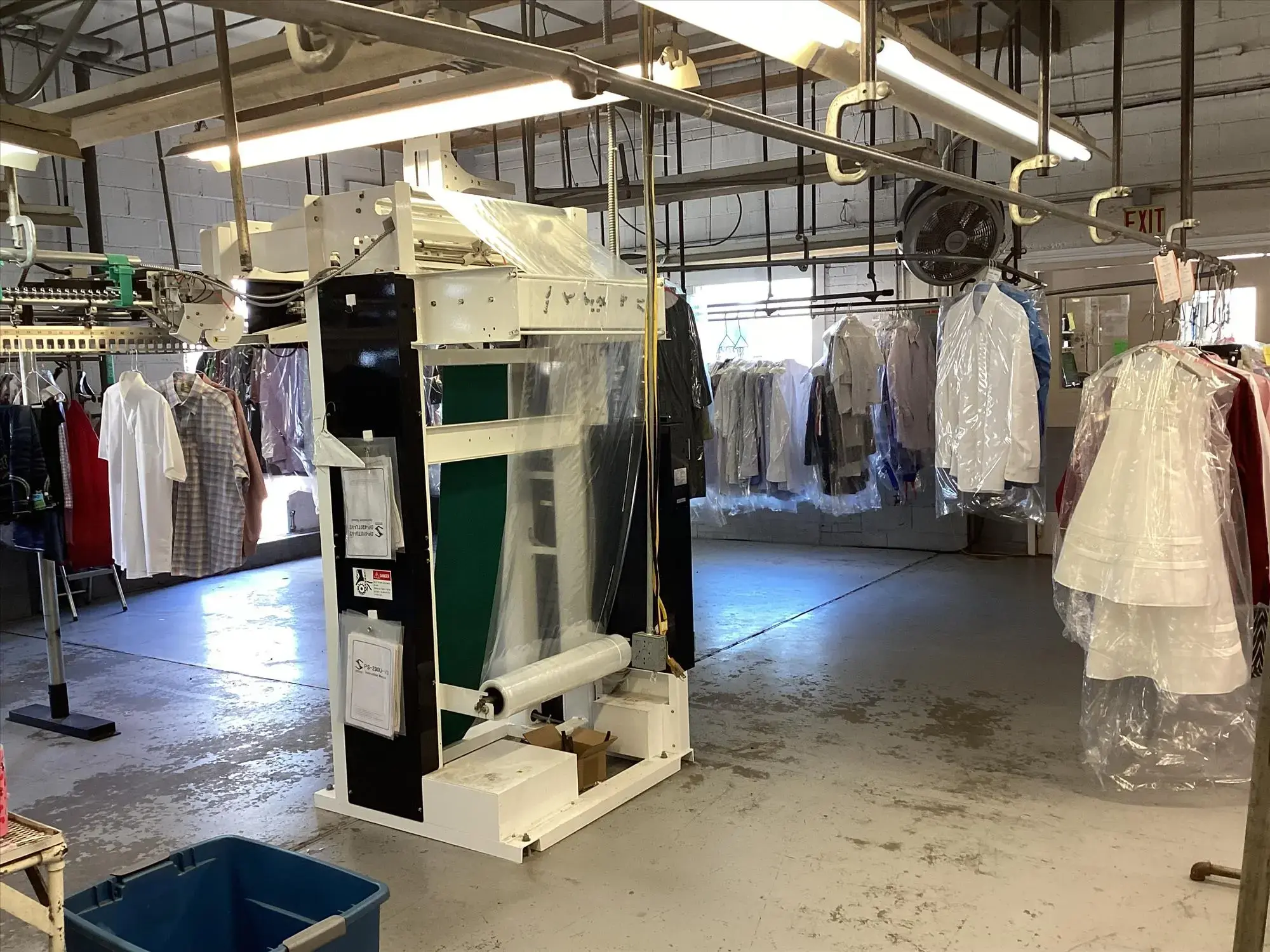 Paducah Cleaners & 24/7 Laundromat - Image 2