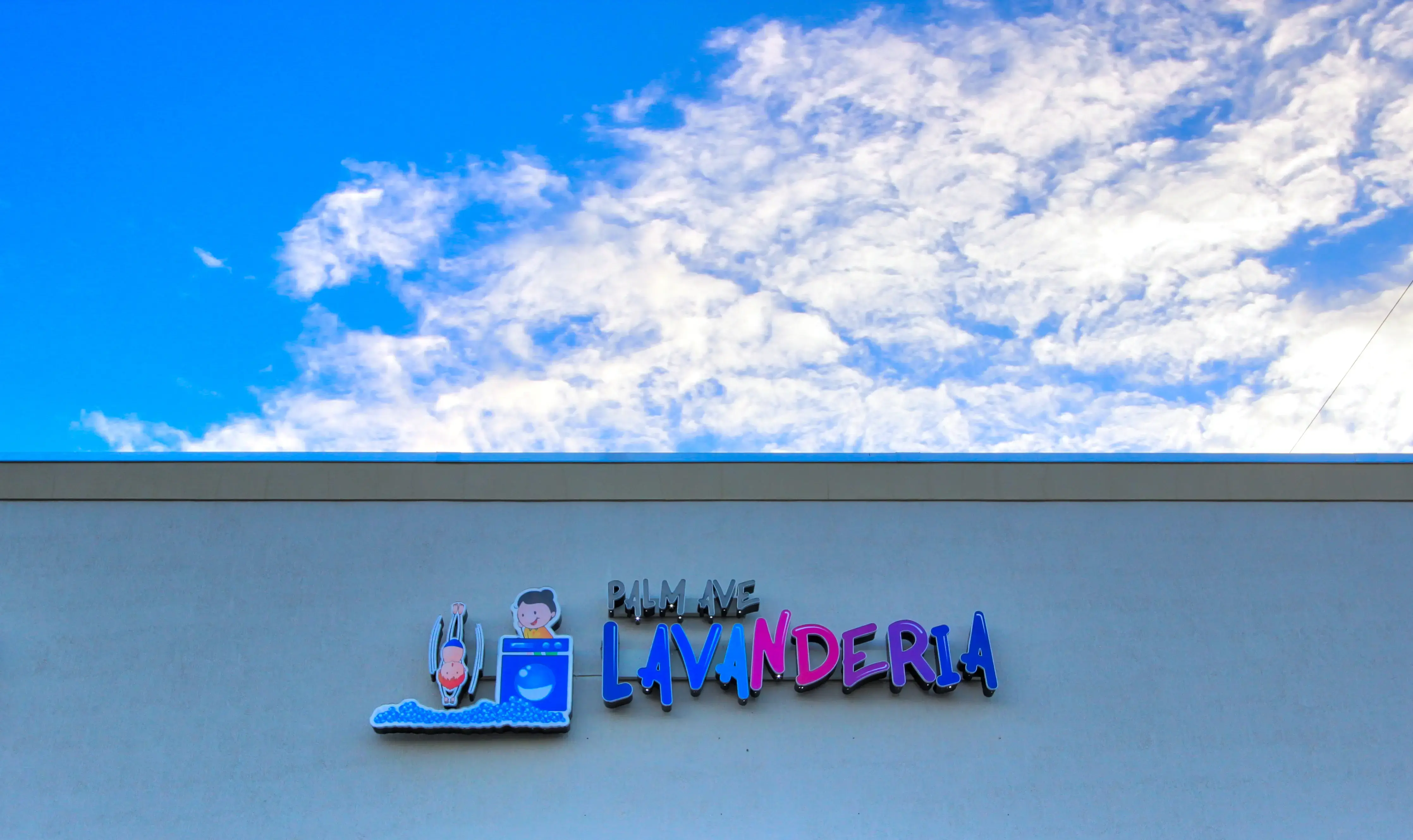 Palm Ave Laundry - Image 6