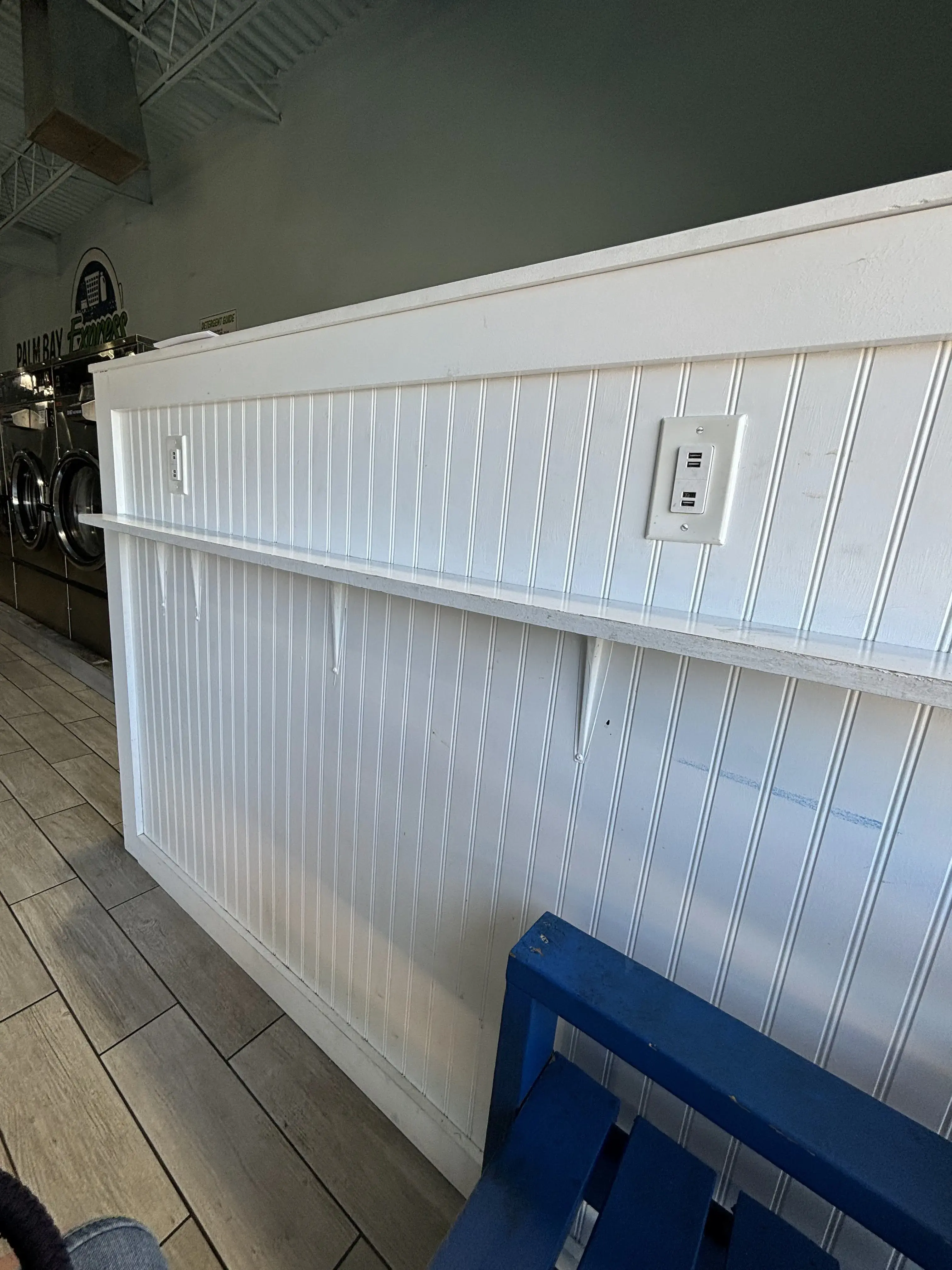 Palm Bay Express Laundry thumbnail 20