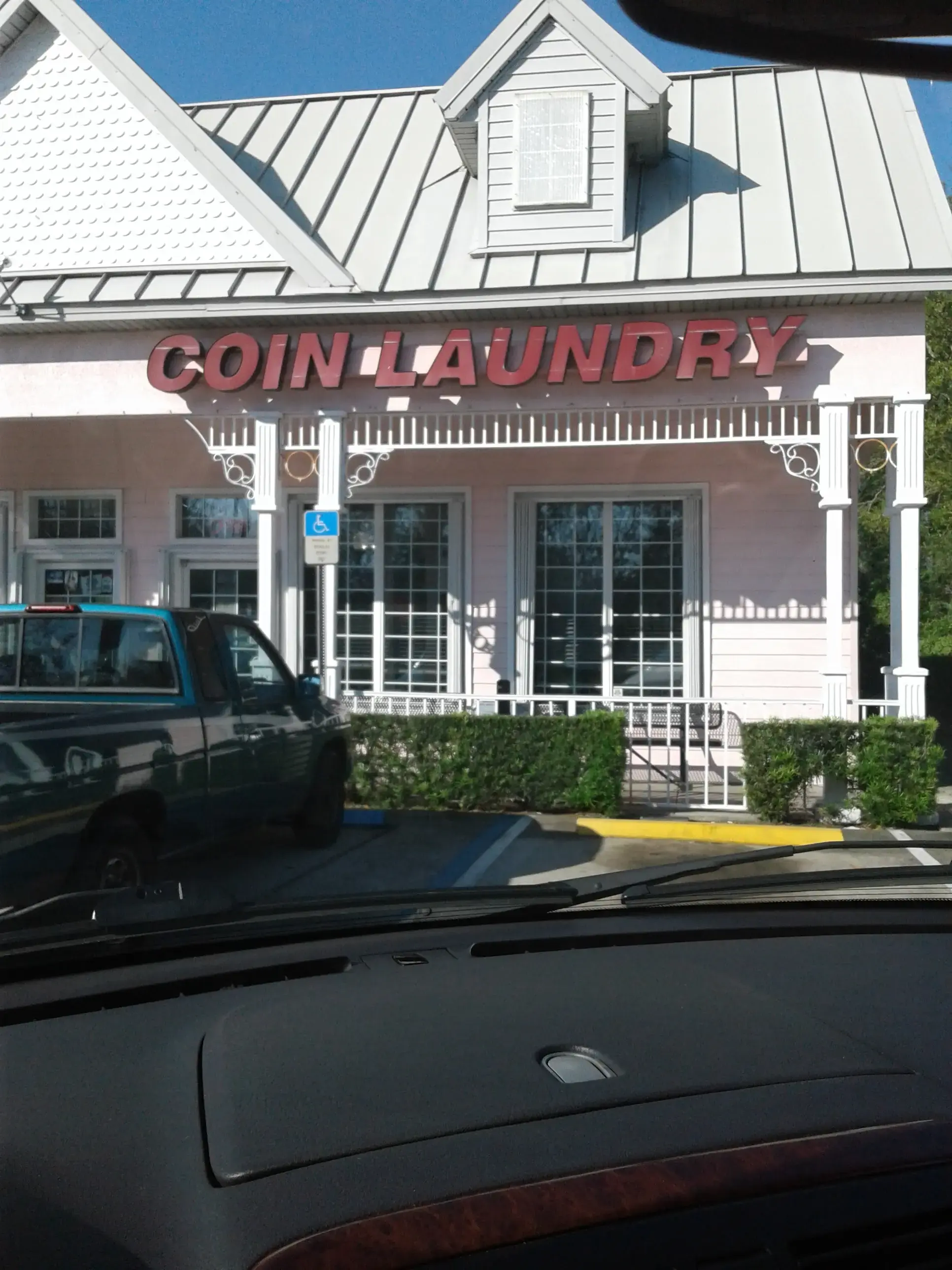 Palm Coast Laundromat thumbnail 10