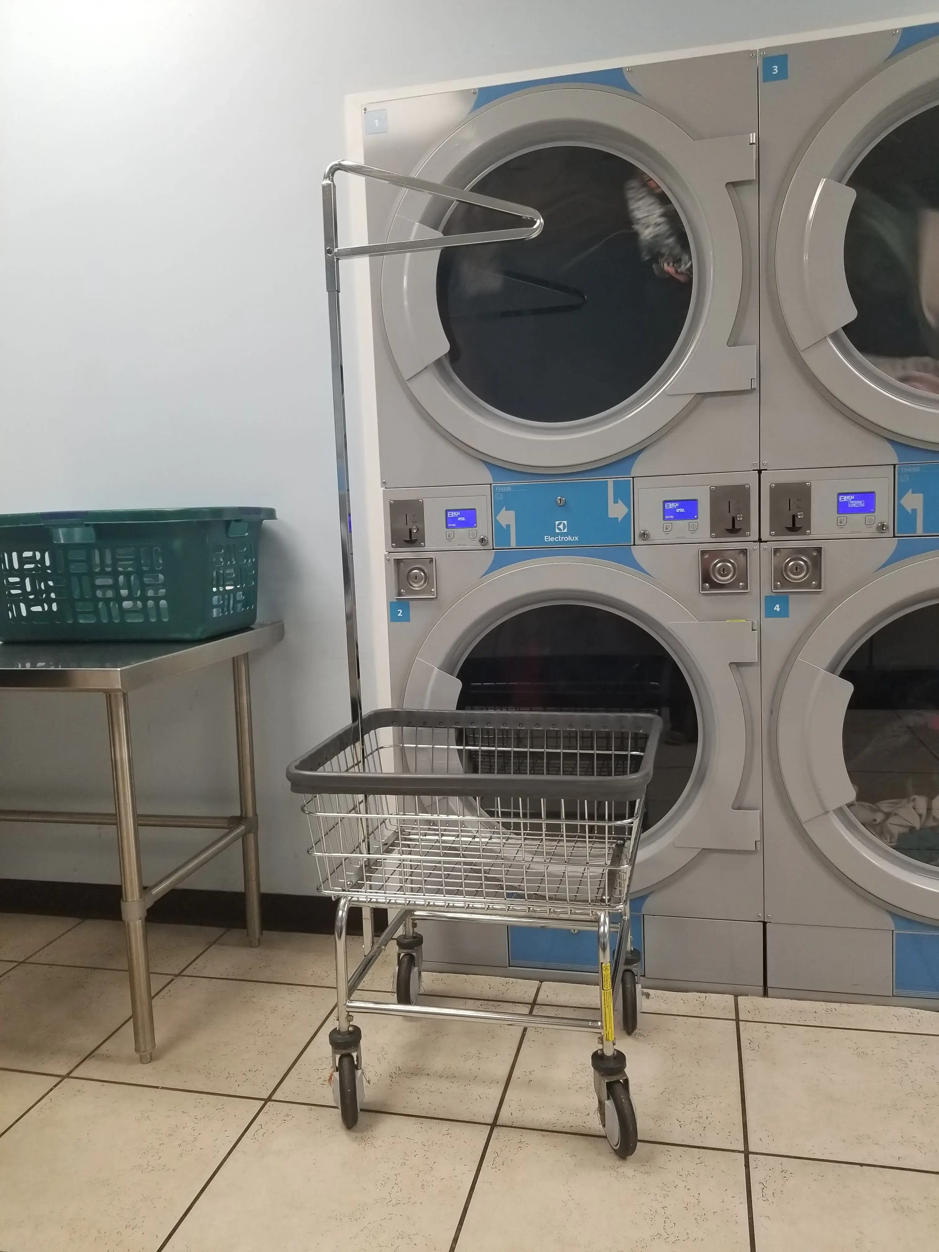 Palm Coast Laundromat thumbnail 5