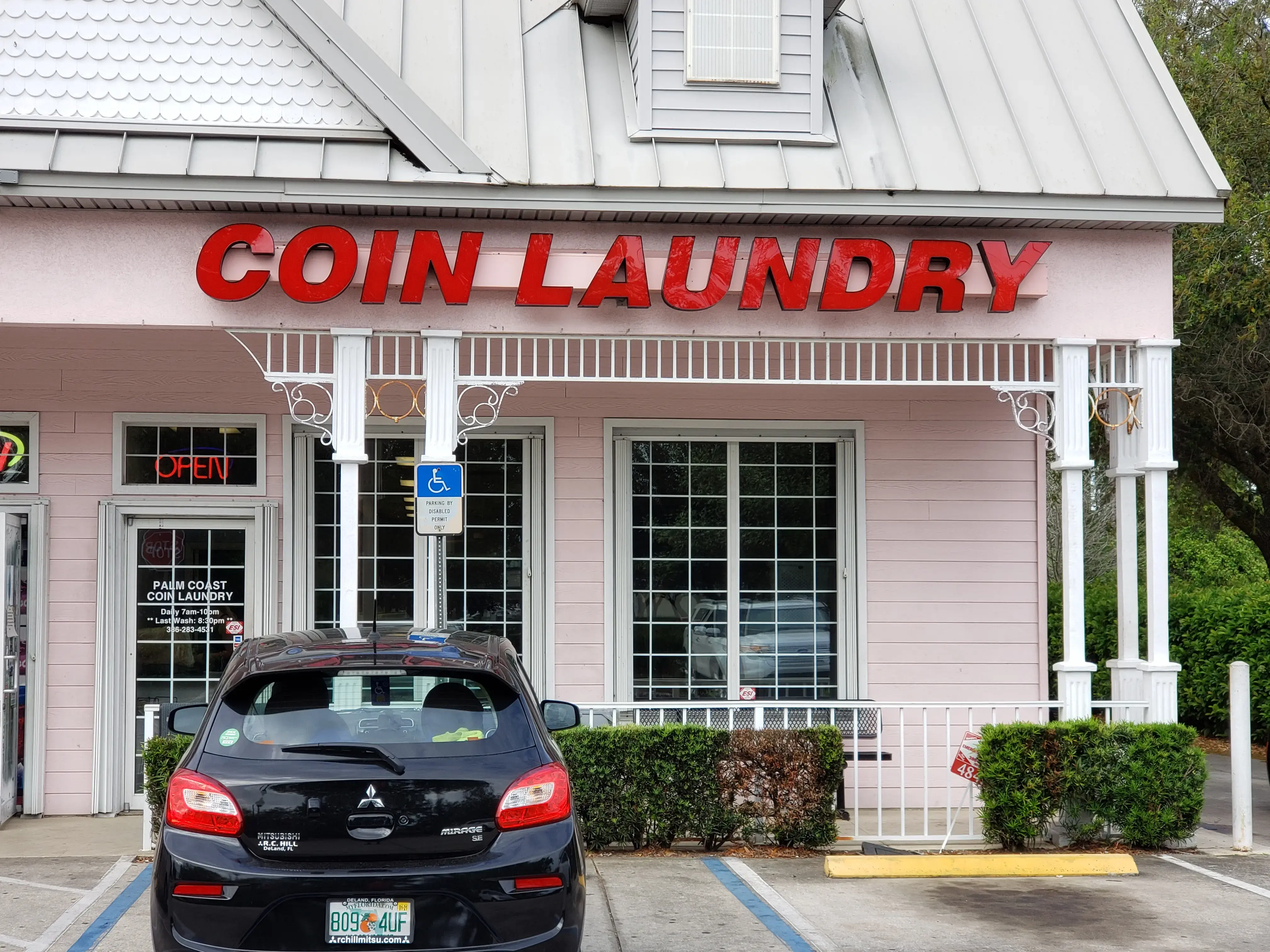 Palm Coast Laundromat thumbnail 11