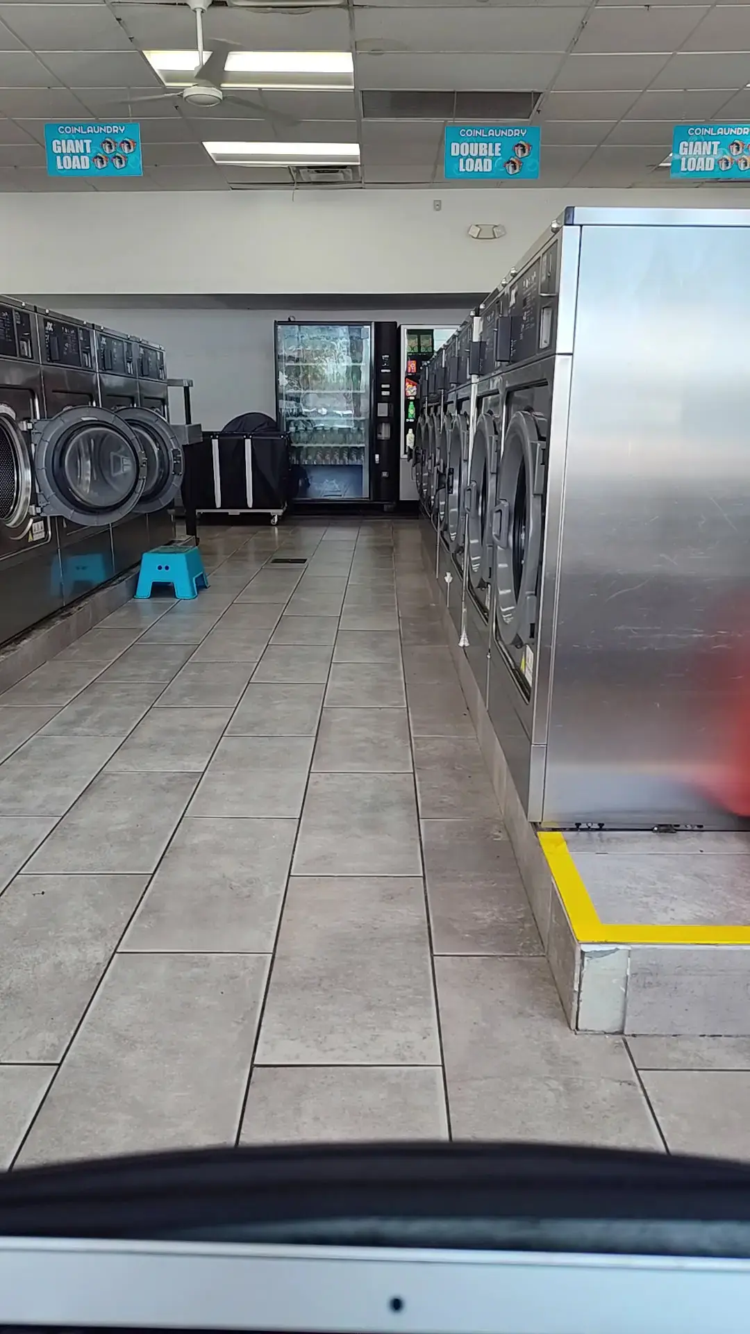 Palm Laundry - Hallandale Beach thumbnail 17
