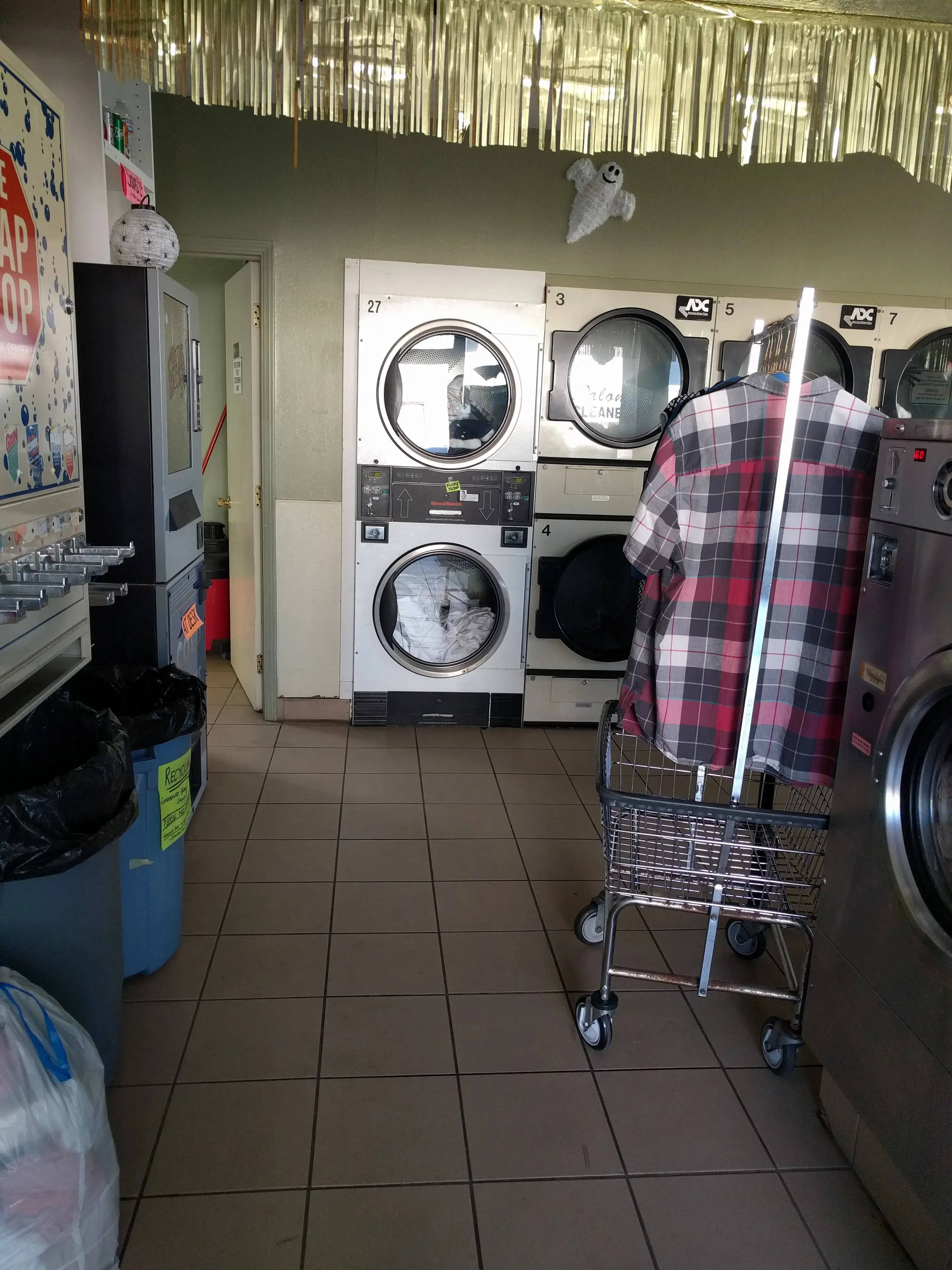 Paloma Cleaners & Laundry thumbnail 12