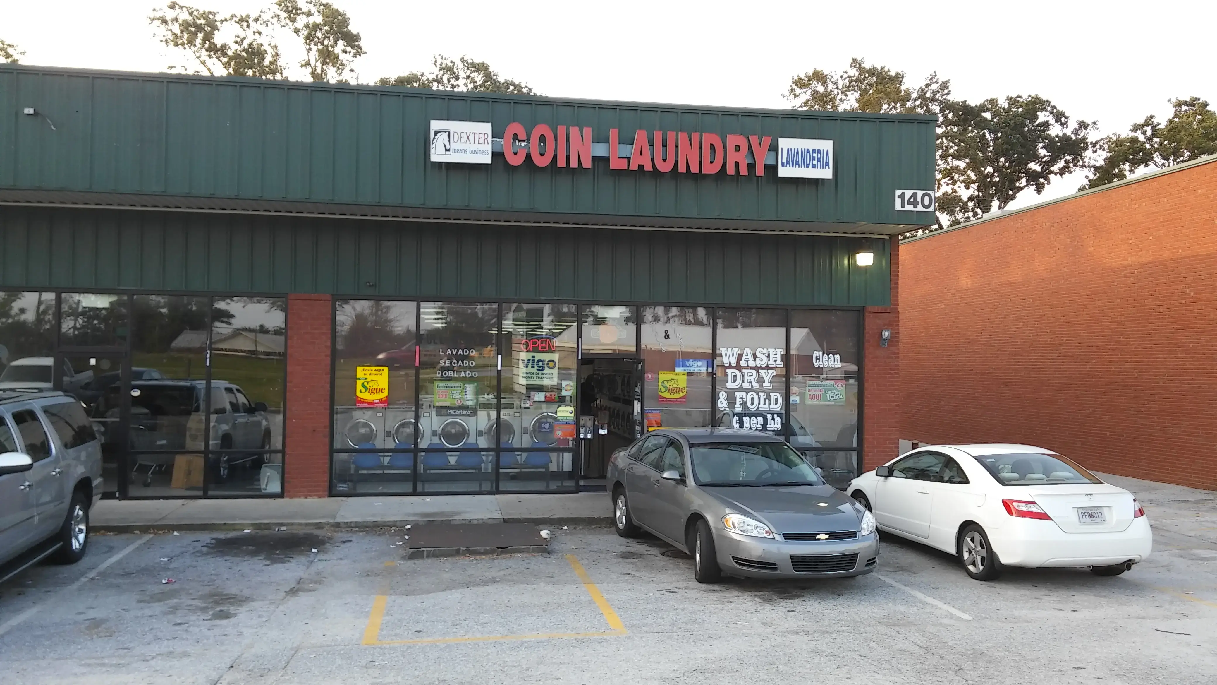 Pamela Express Coin Laundry - Image 18