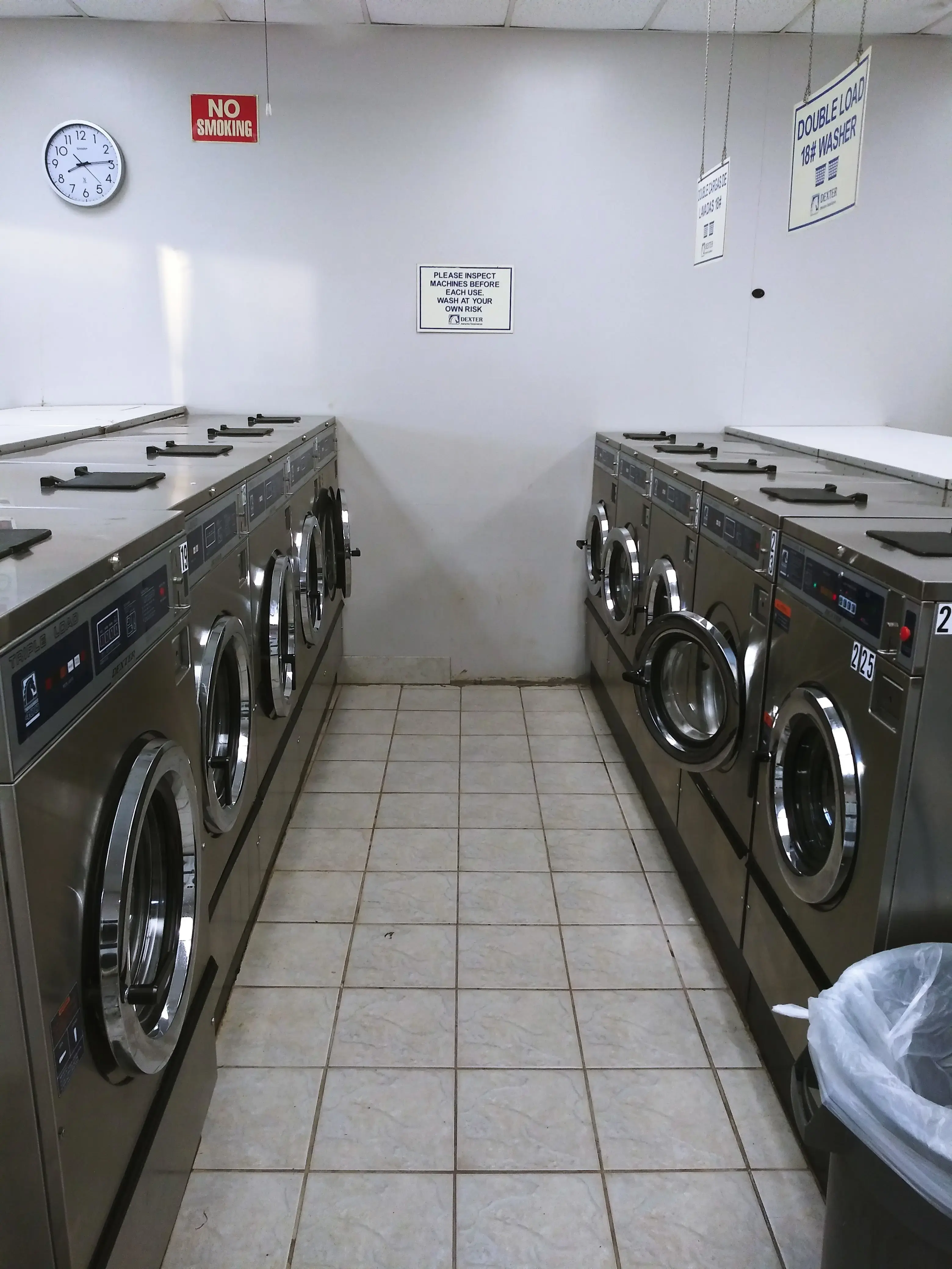 Pamela Express Coin Laundry - Image 17