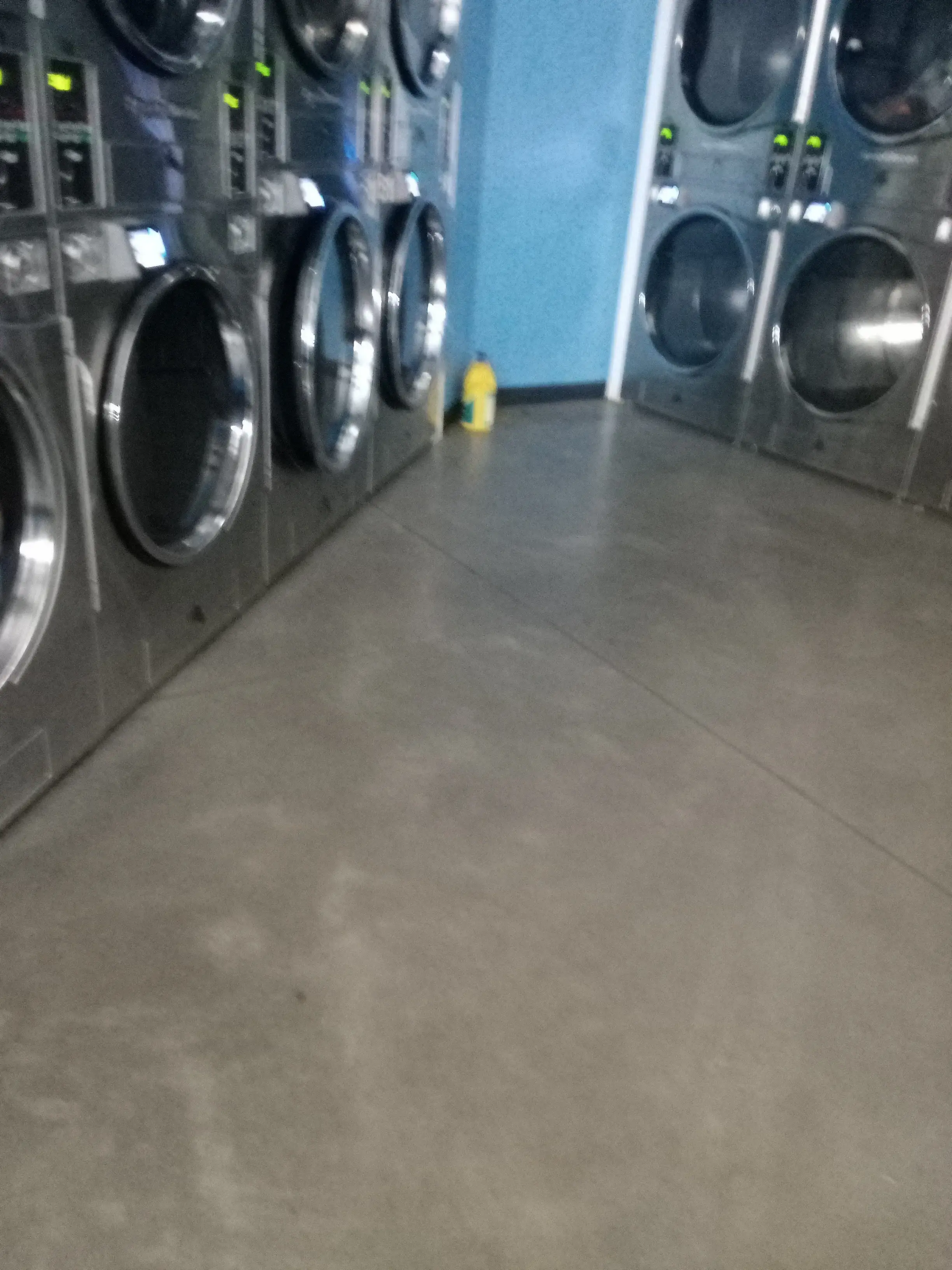 Panther Laundromat thumbnail 9