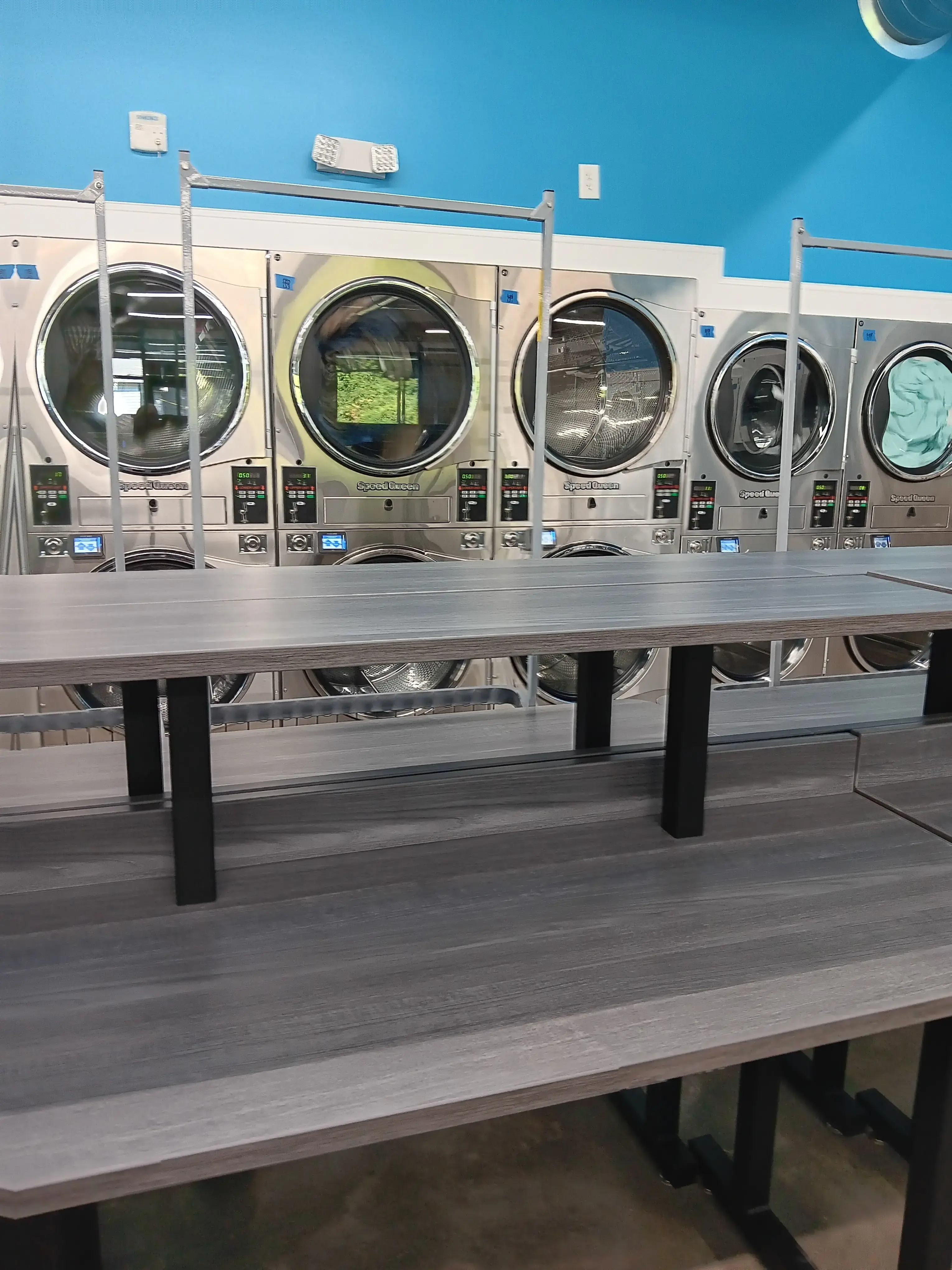 Panther Laundromat - Image 2