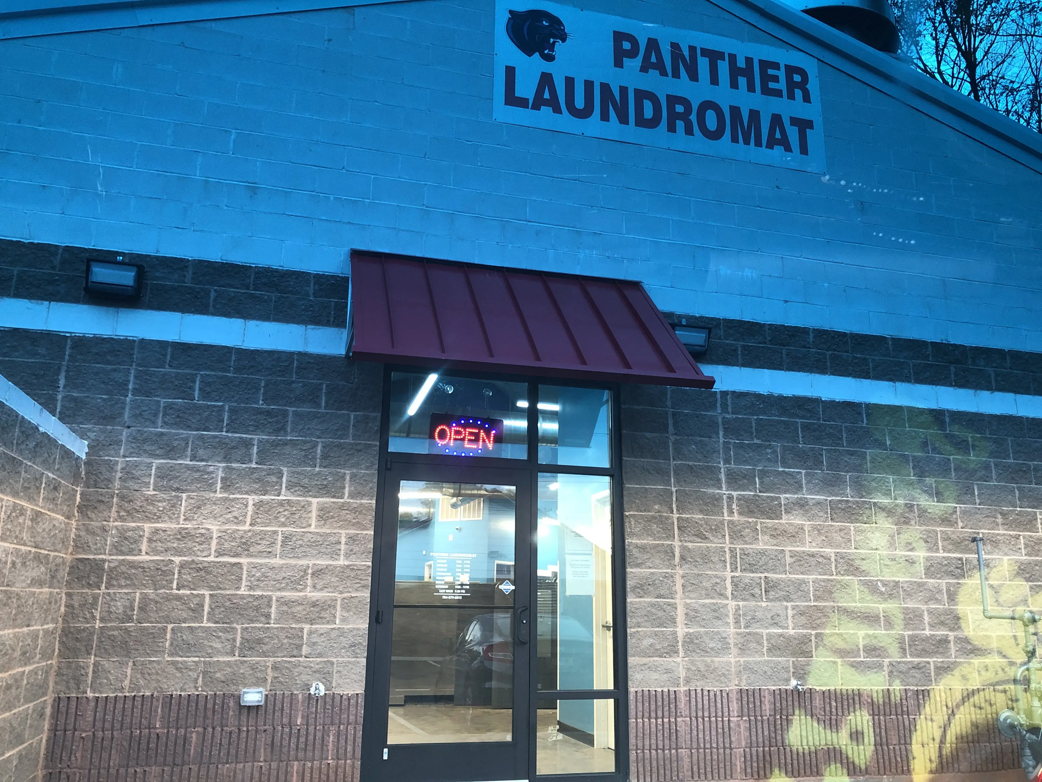 Panther Laundromat thumbnail 6