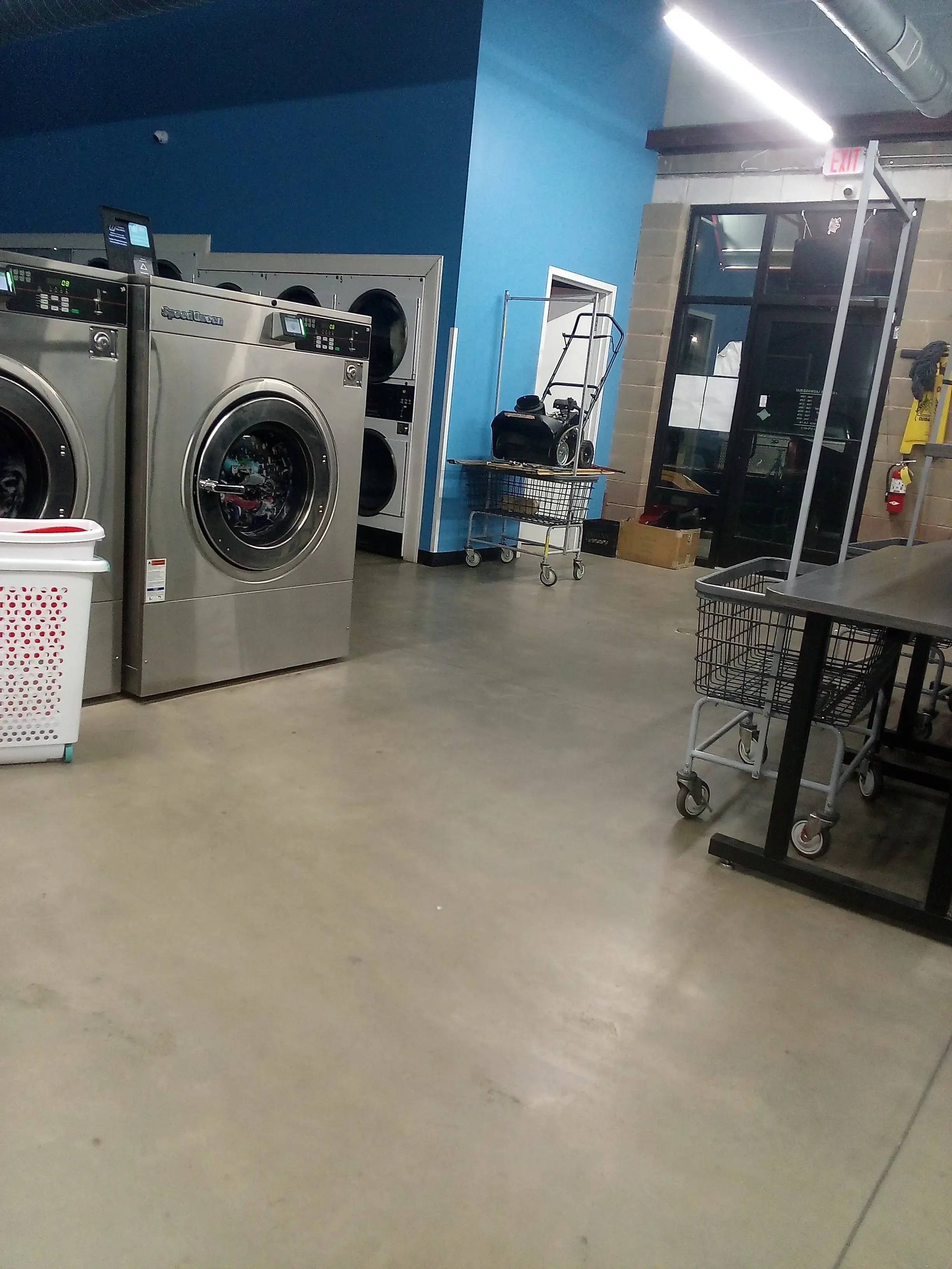 Panther Laundromat thumbnail 1