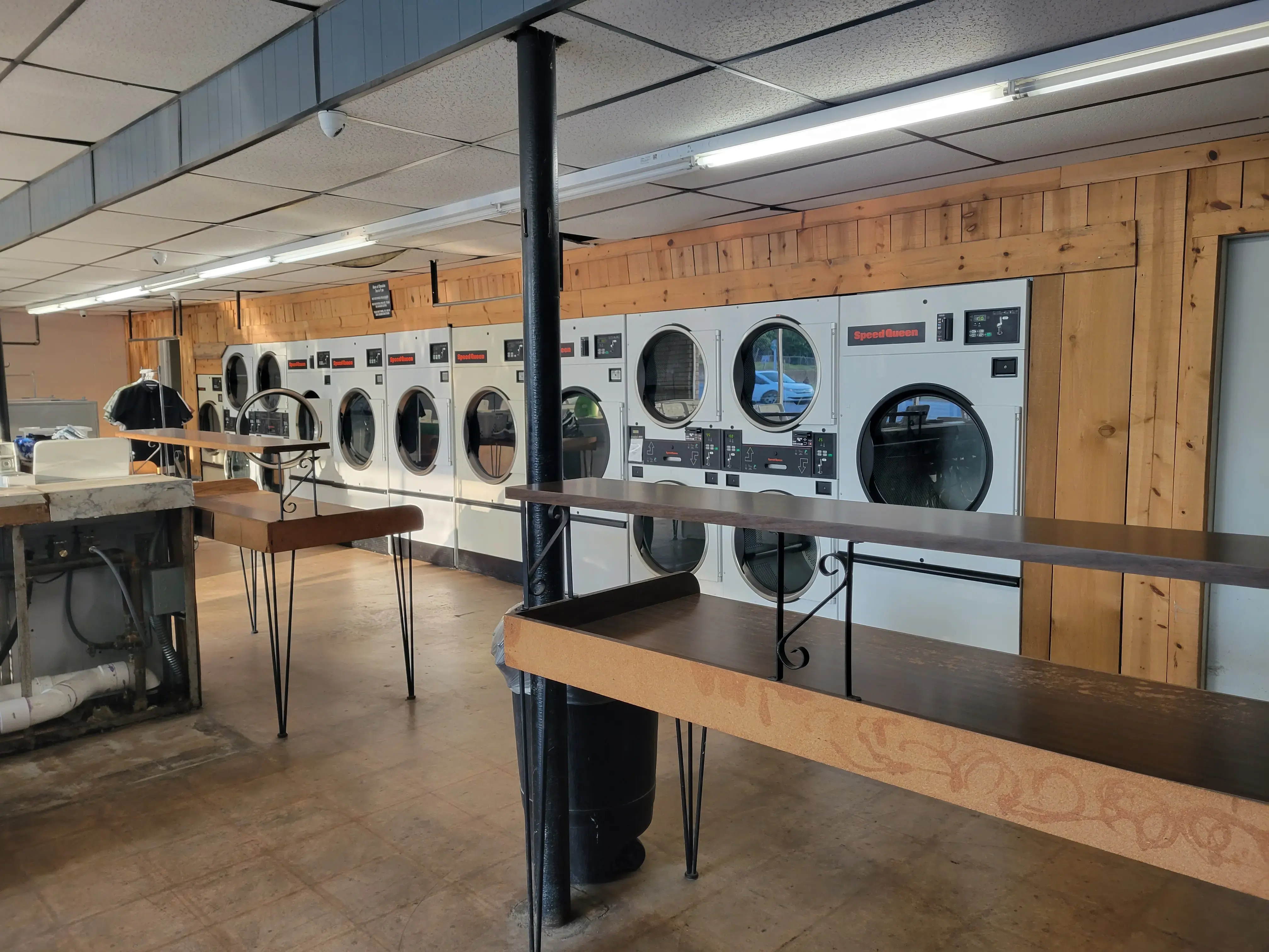Panther Laundry thumbnail 3