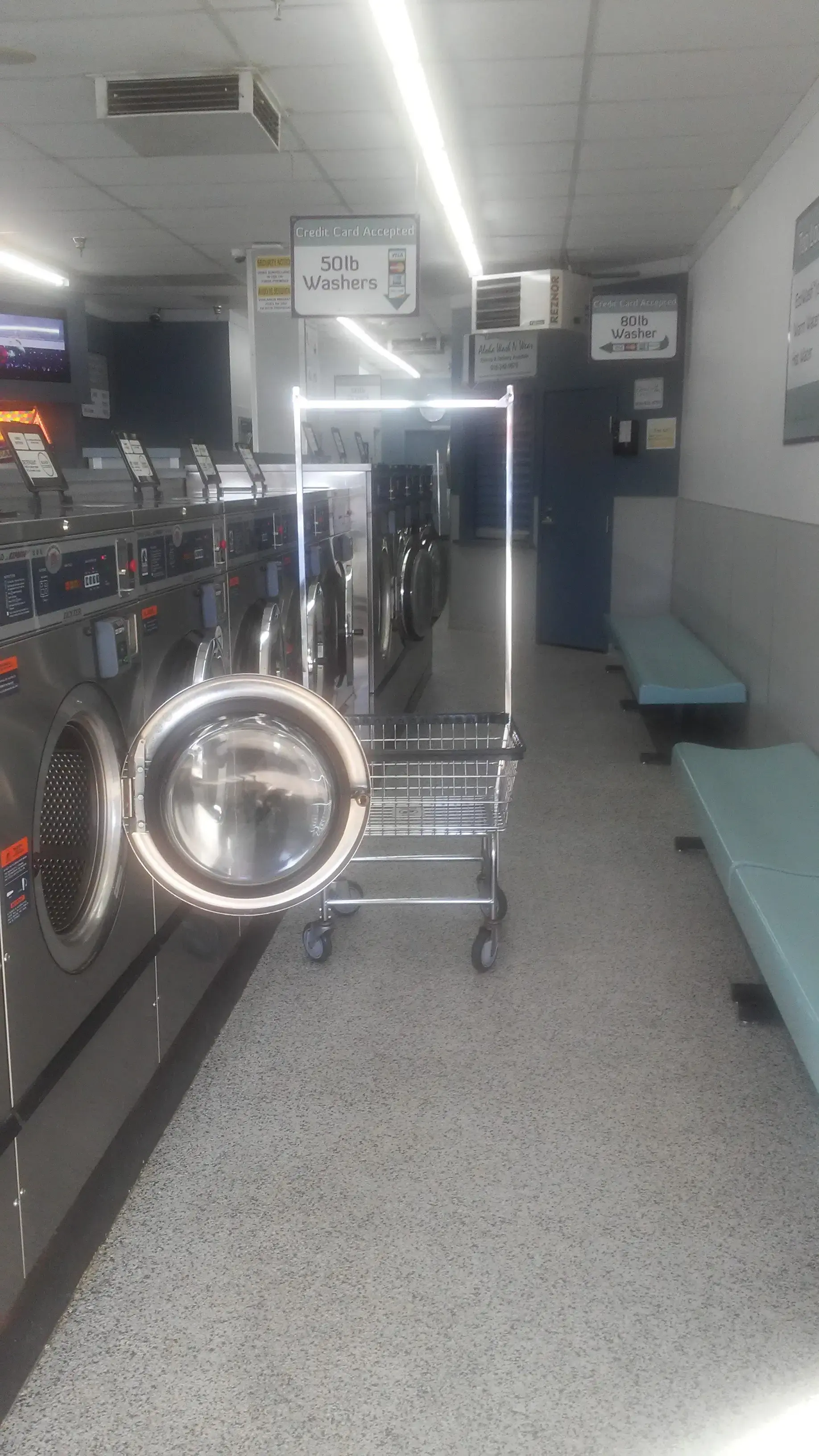 Paradise Laundry - Citrus Heights - Image 11