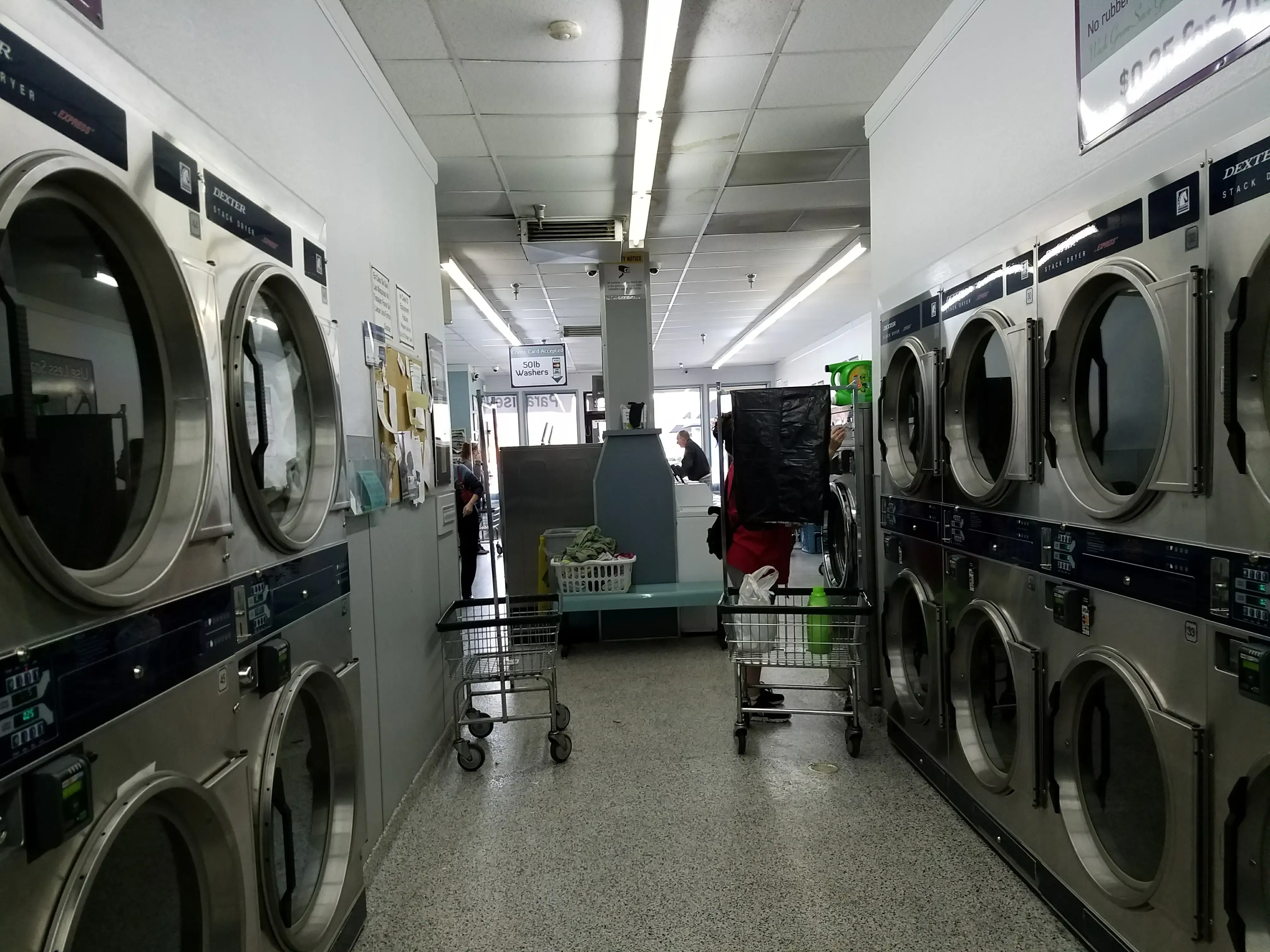 Paradise Laundry - Citrus Heights thumbnail 12