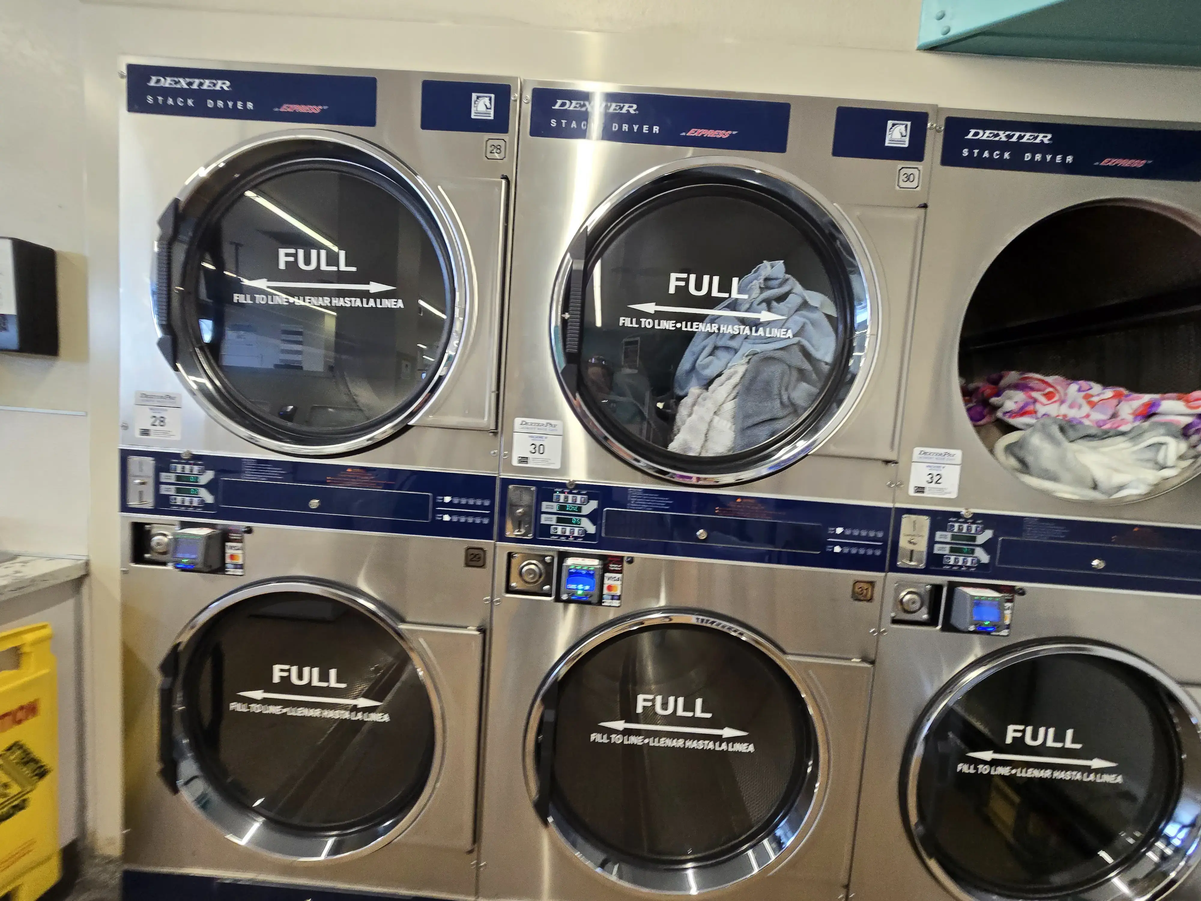 Paradise Laundry - Roseville thumbnail 20