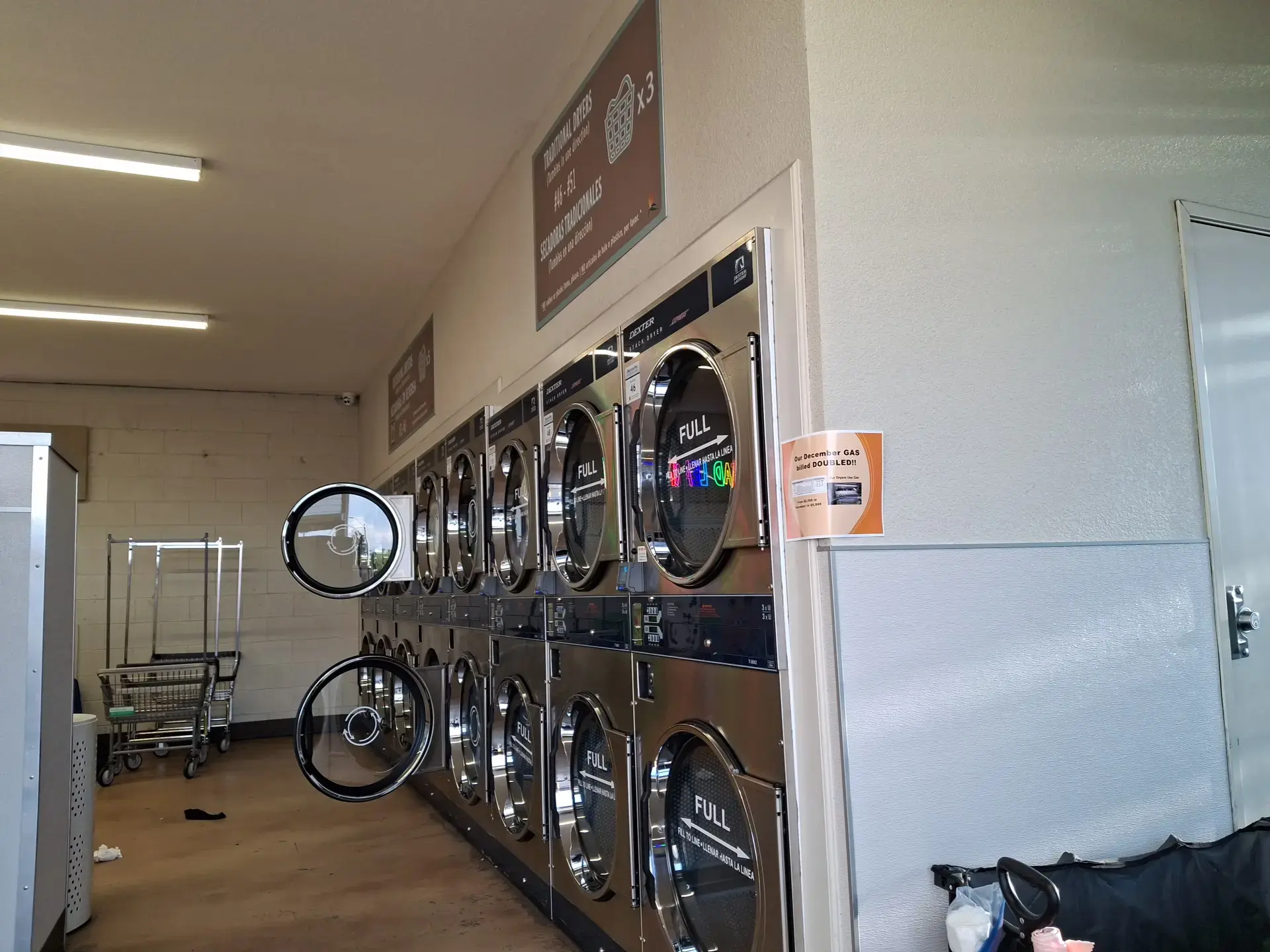 Paradise Laundry - Roseville thumbnail 15