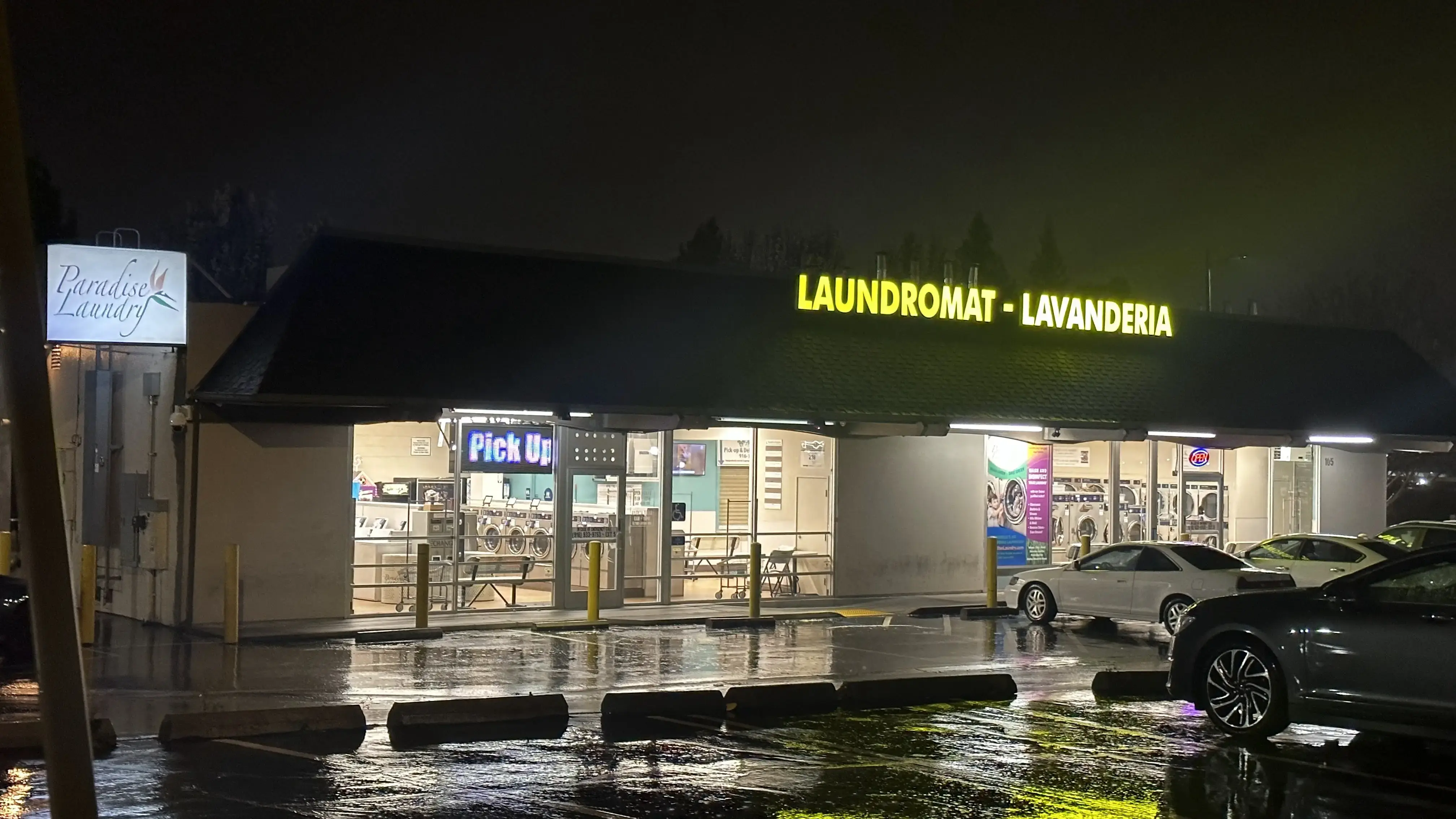 Paradise Laundry - Roseville thumbnail 7