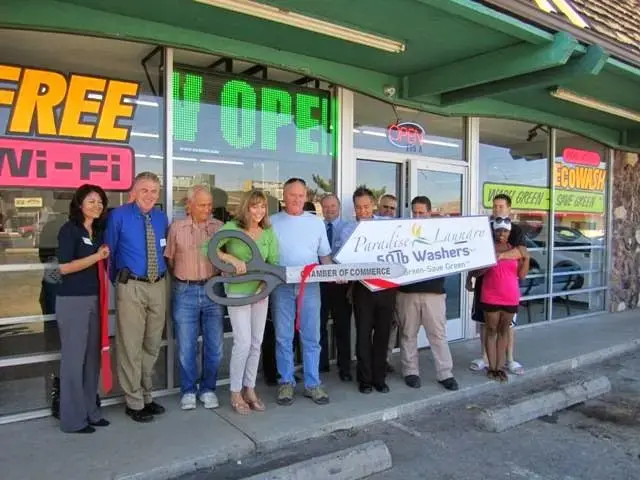 Paradise Laundry - Roseville thumbnail 13