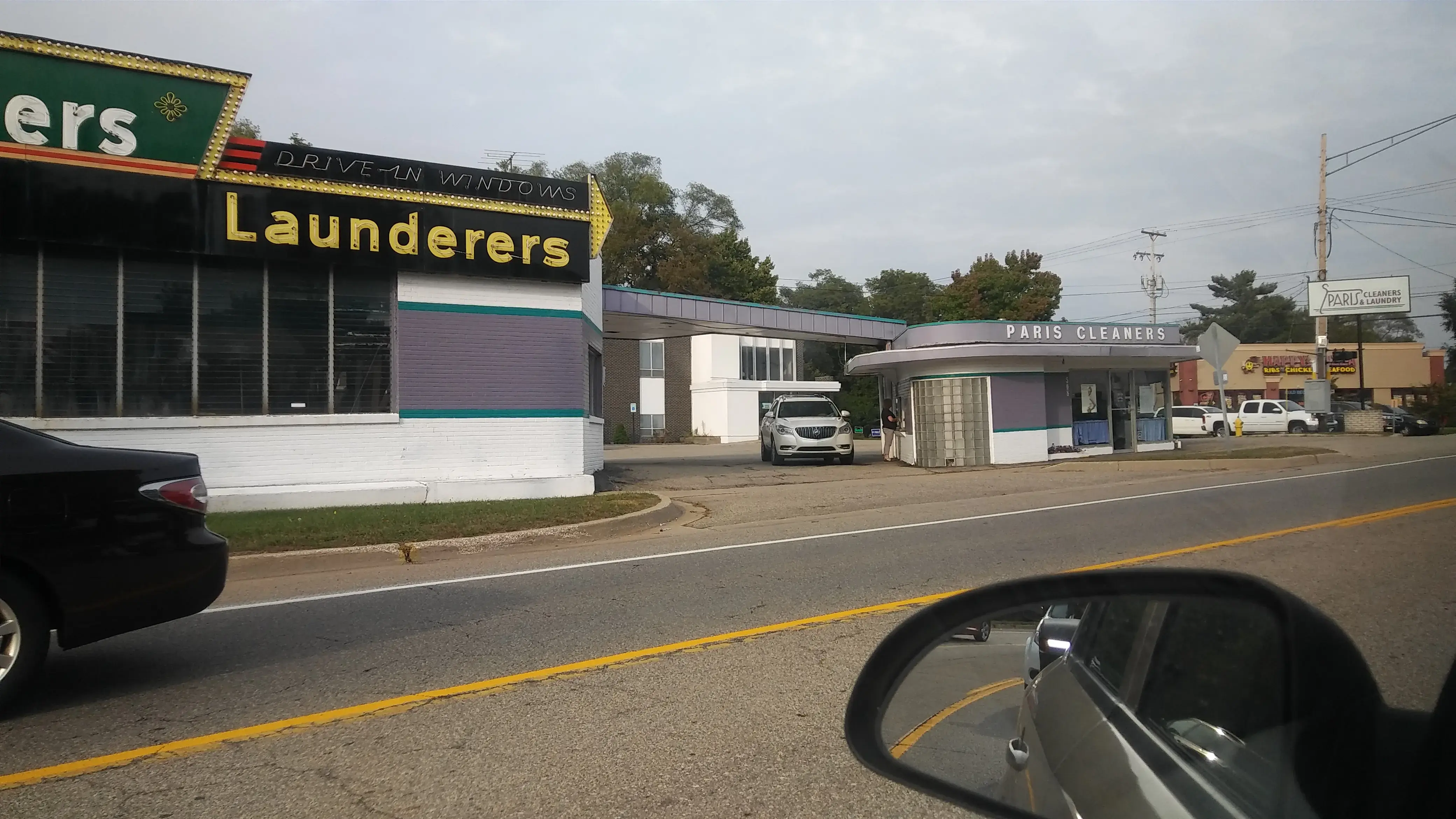 Paris Cleaners & Laundry location