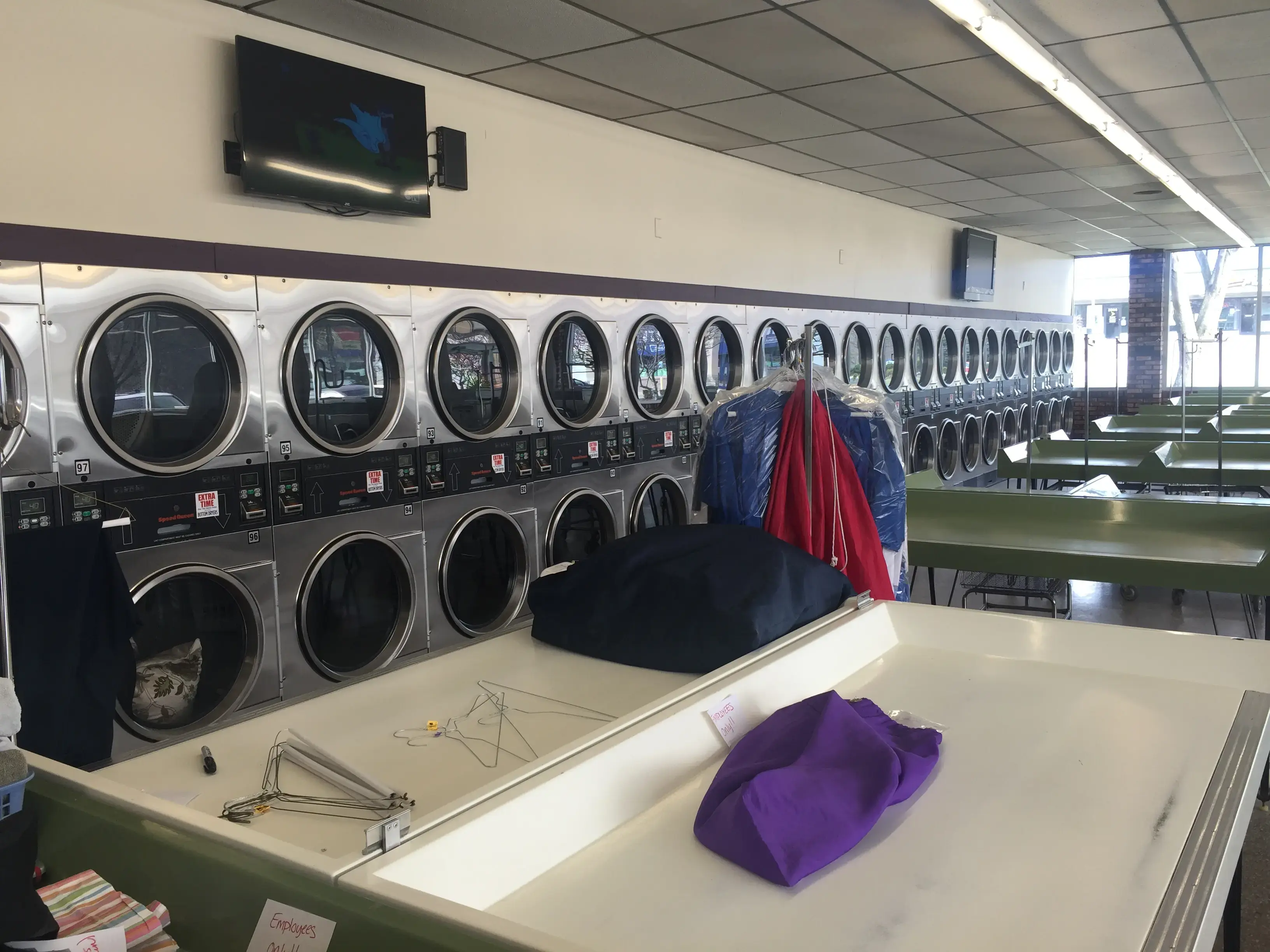 Paris Cleaners & Laundry - Image 3