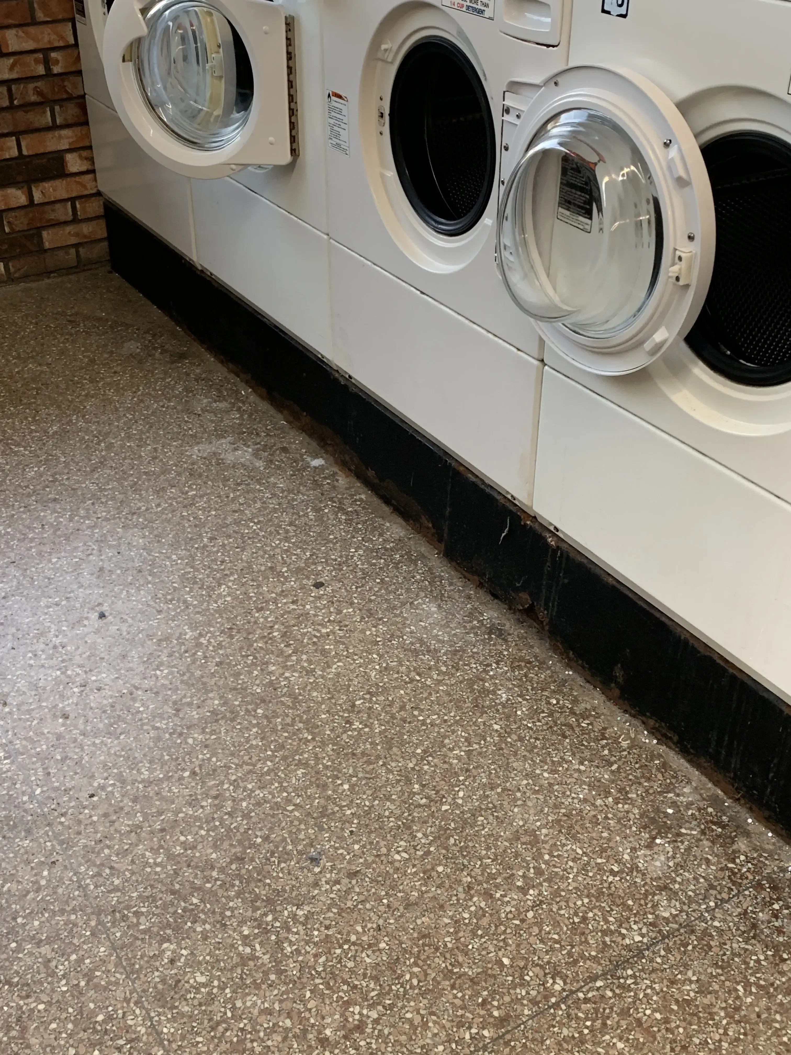 Paris Cleaners & Laundry thumbnail 5