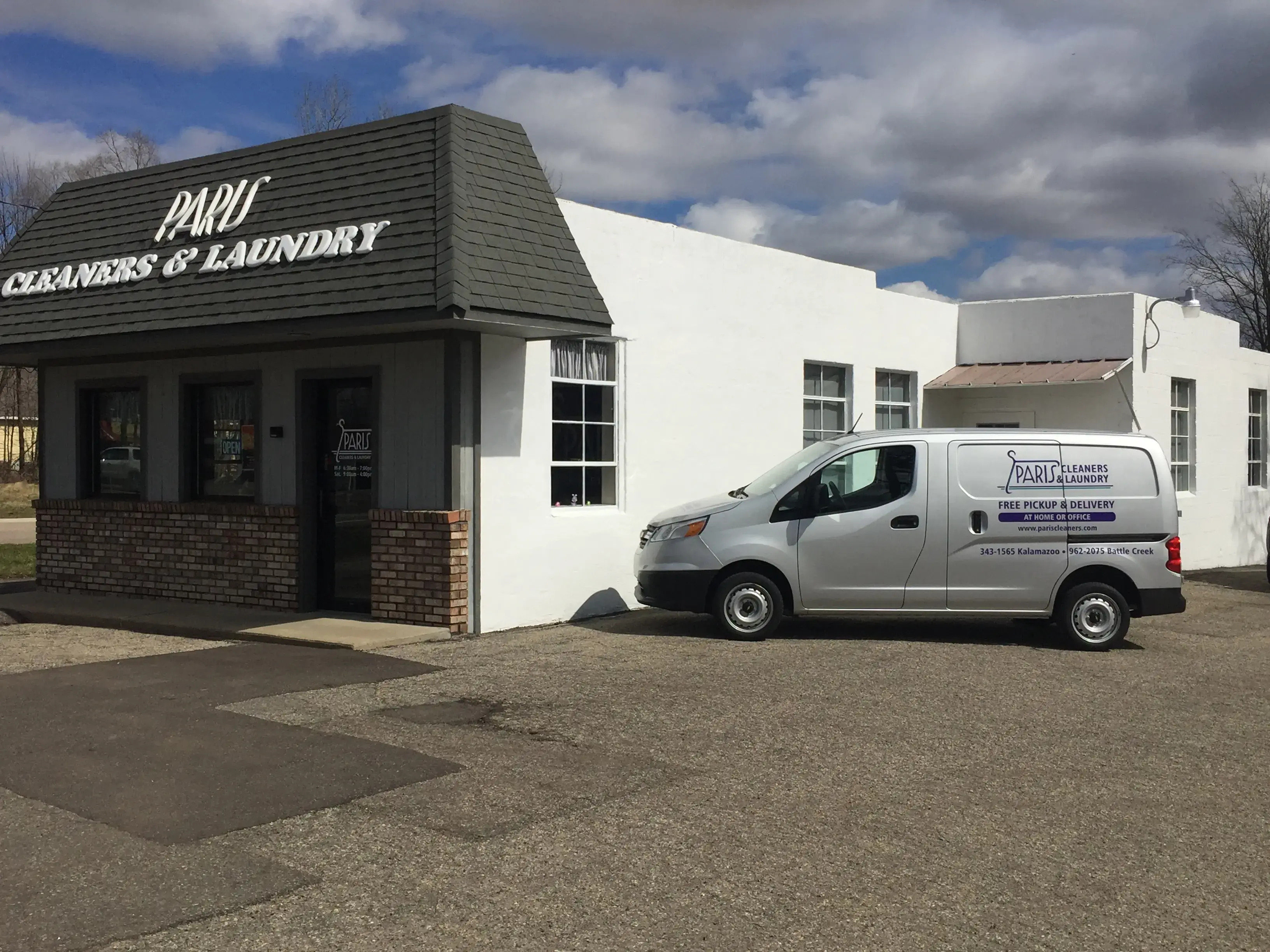 Paris Cleaners & Laundry location