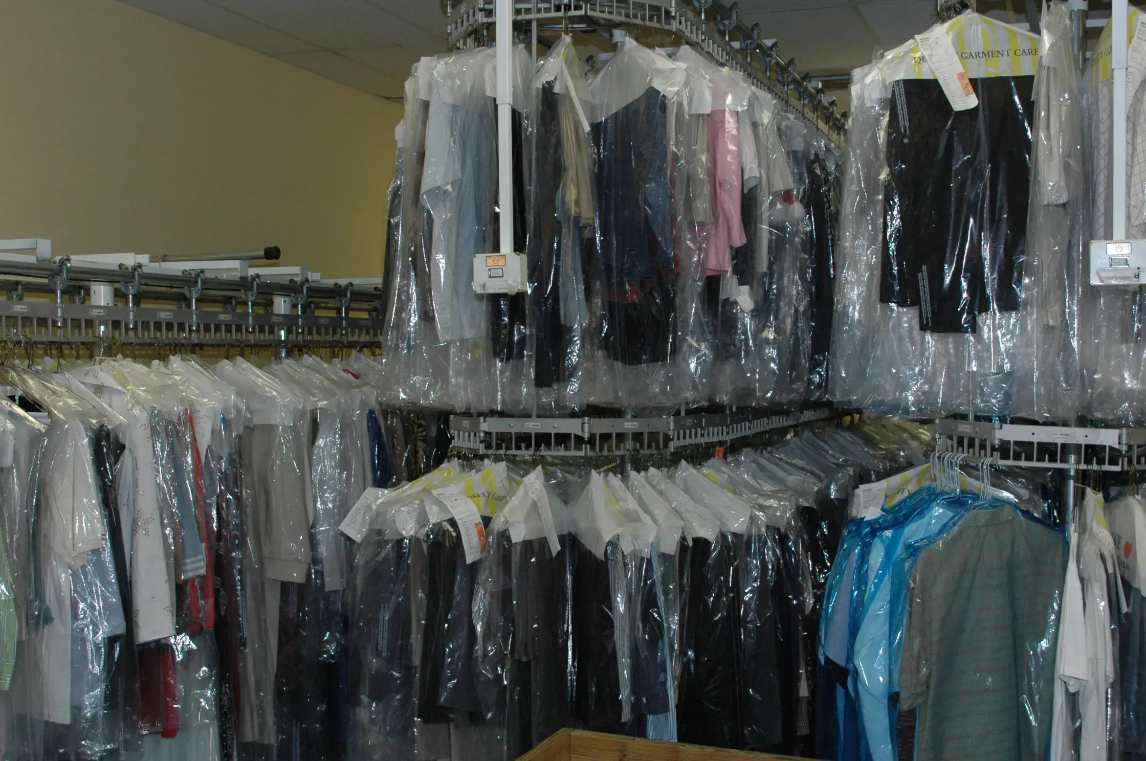 Park Avenue Cleaners - Image 7
