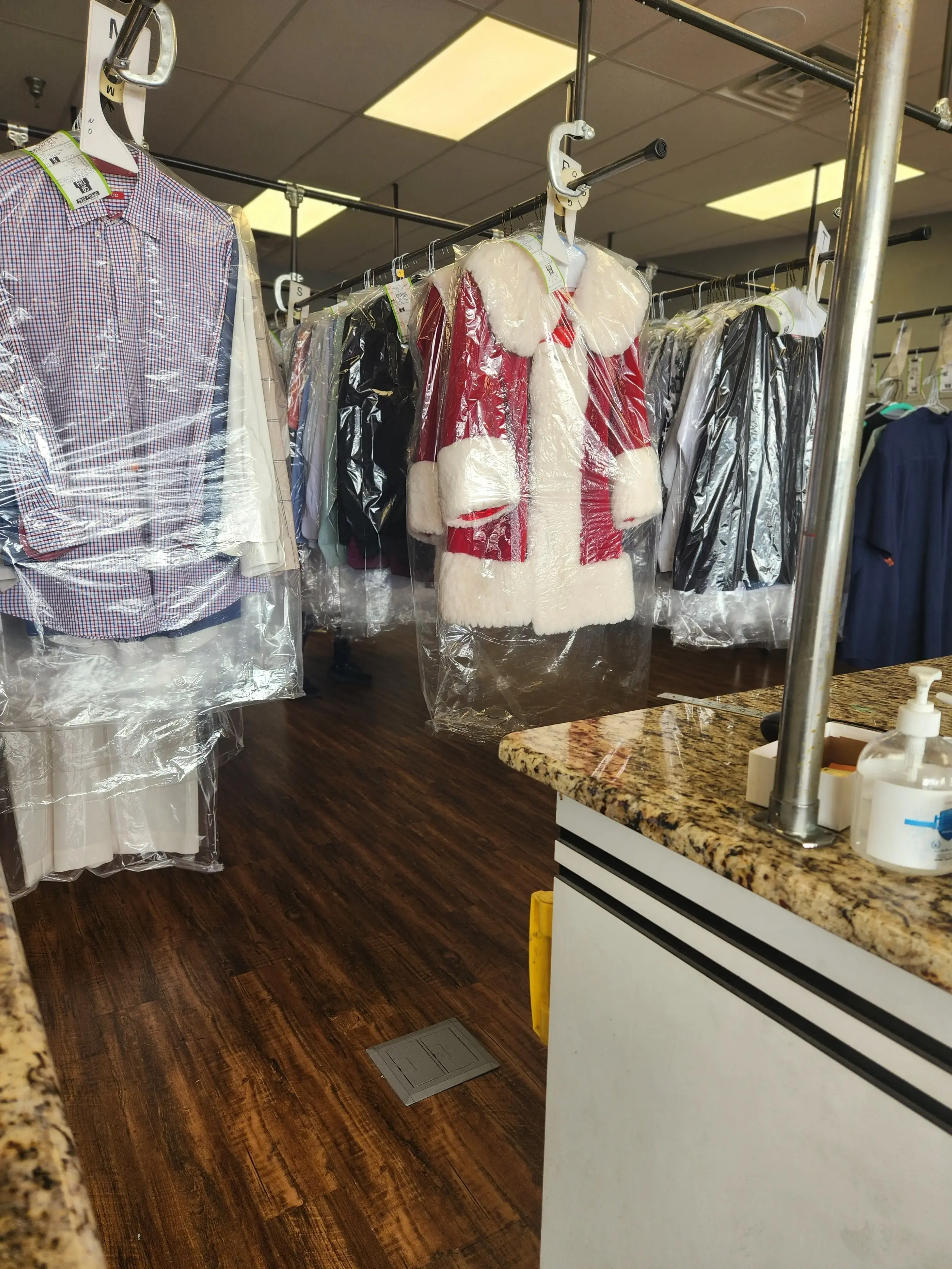 Park Avenue Cleaners thumbnail 1