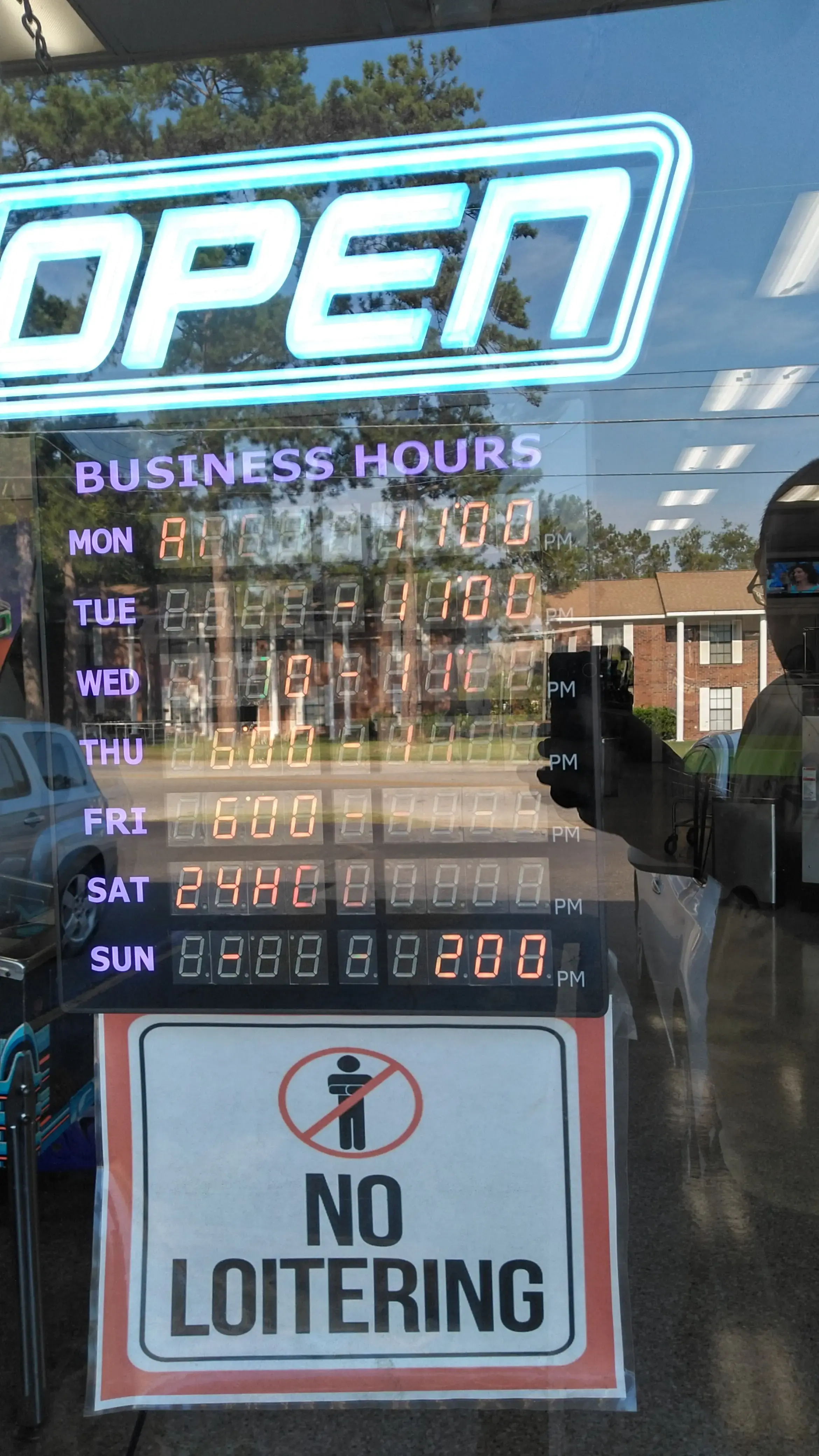 Park Avenue Coin Laundry thumbnail 12