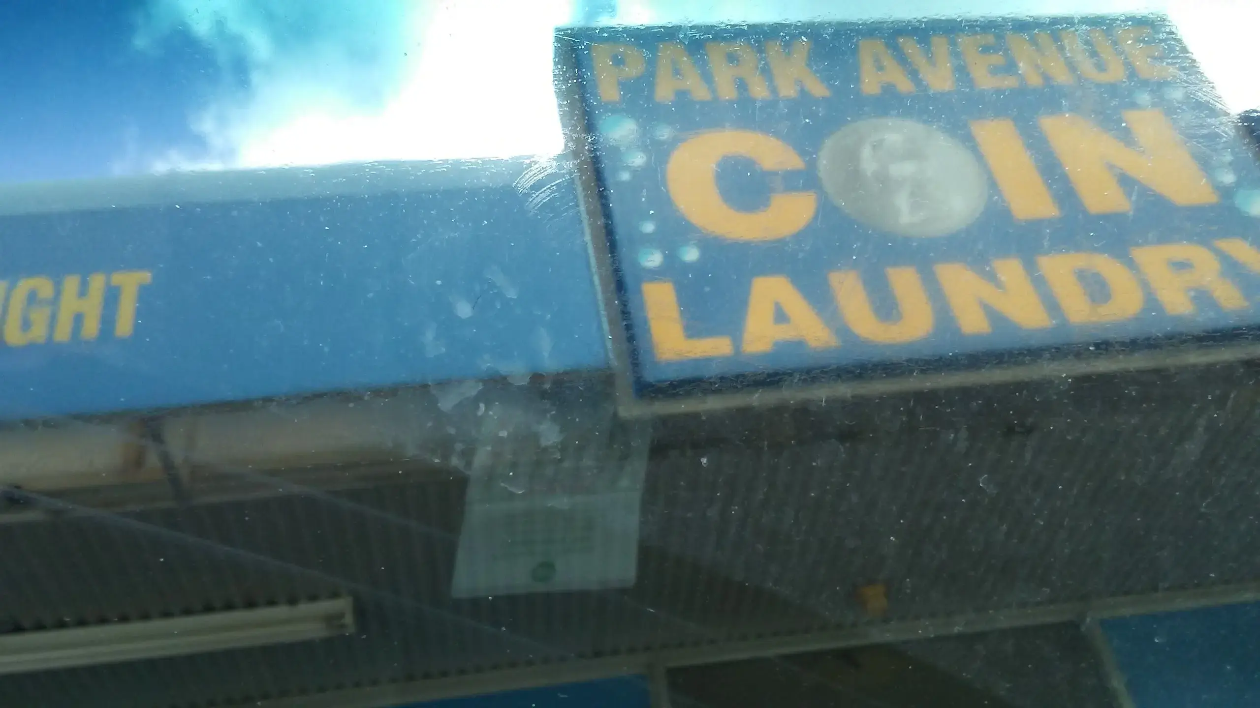 Park Avenue Coin Laundry thumbnail 10