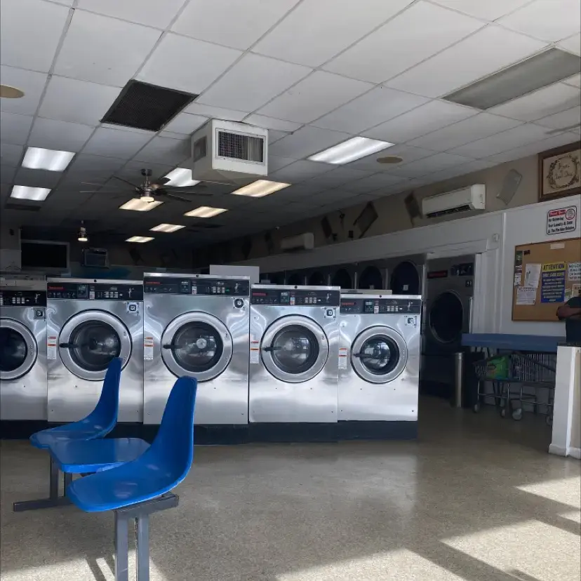 Park Avenue Coin Laundry - Image 18