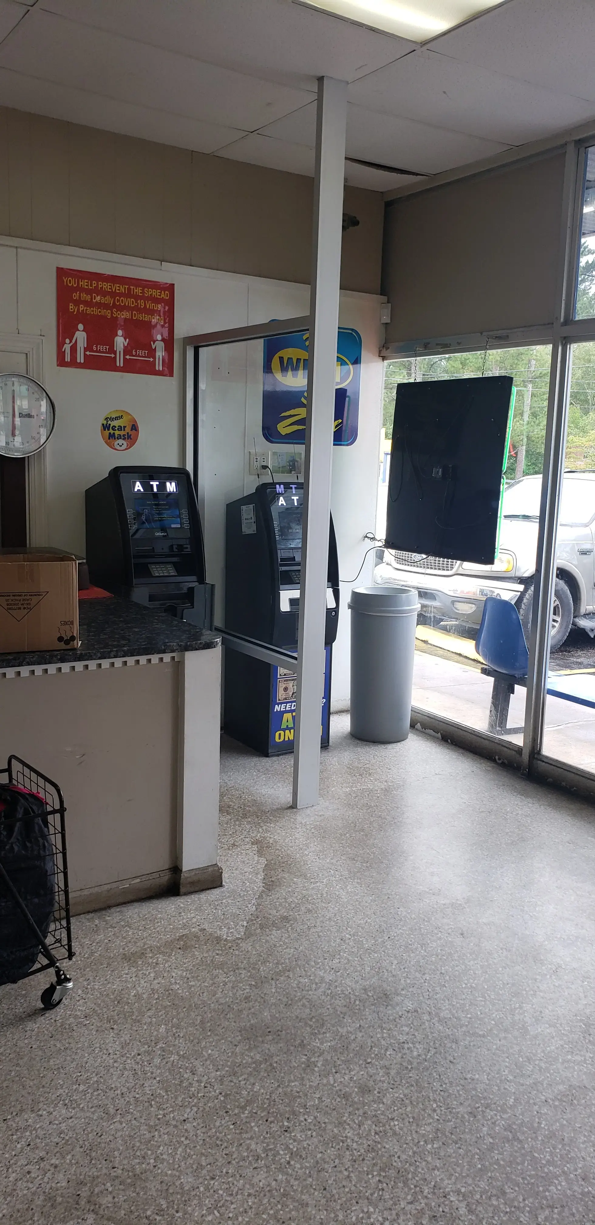 Park Avenue Coin Laundry - Image 7