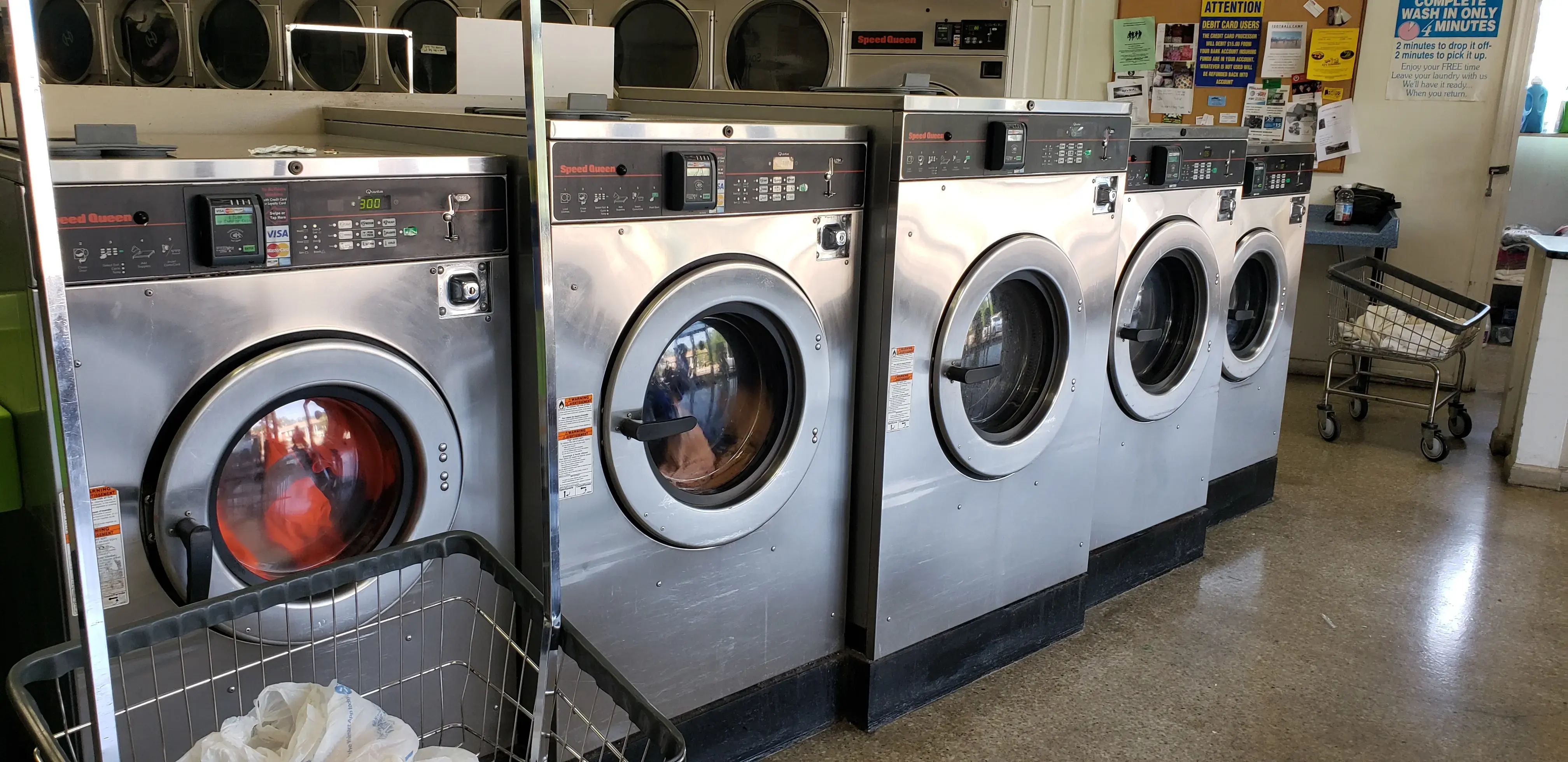 Park Avenue Coin Laundry - Image 15