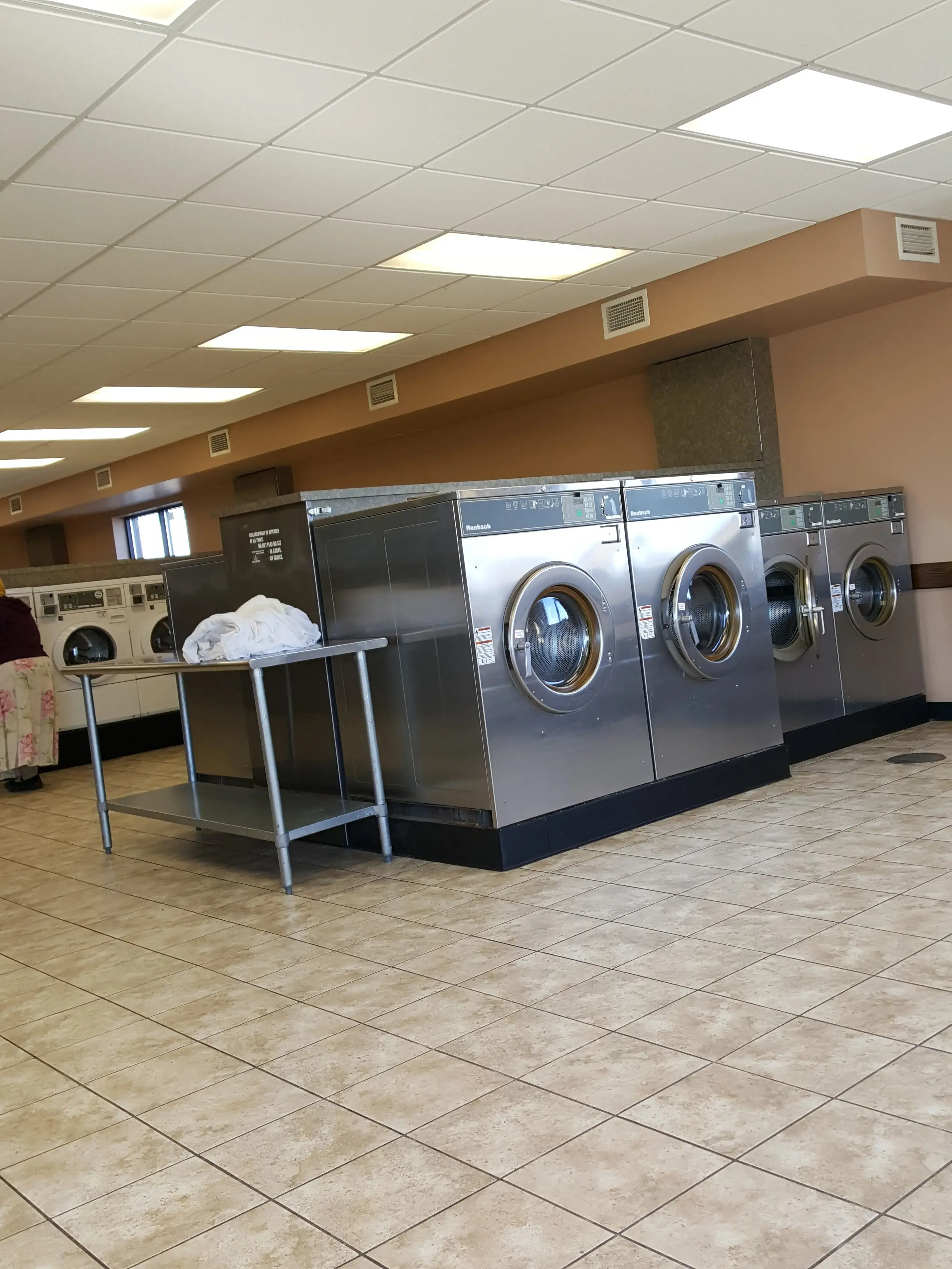 Park Avenue Laundry thumbnail 13