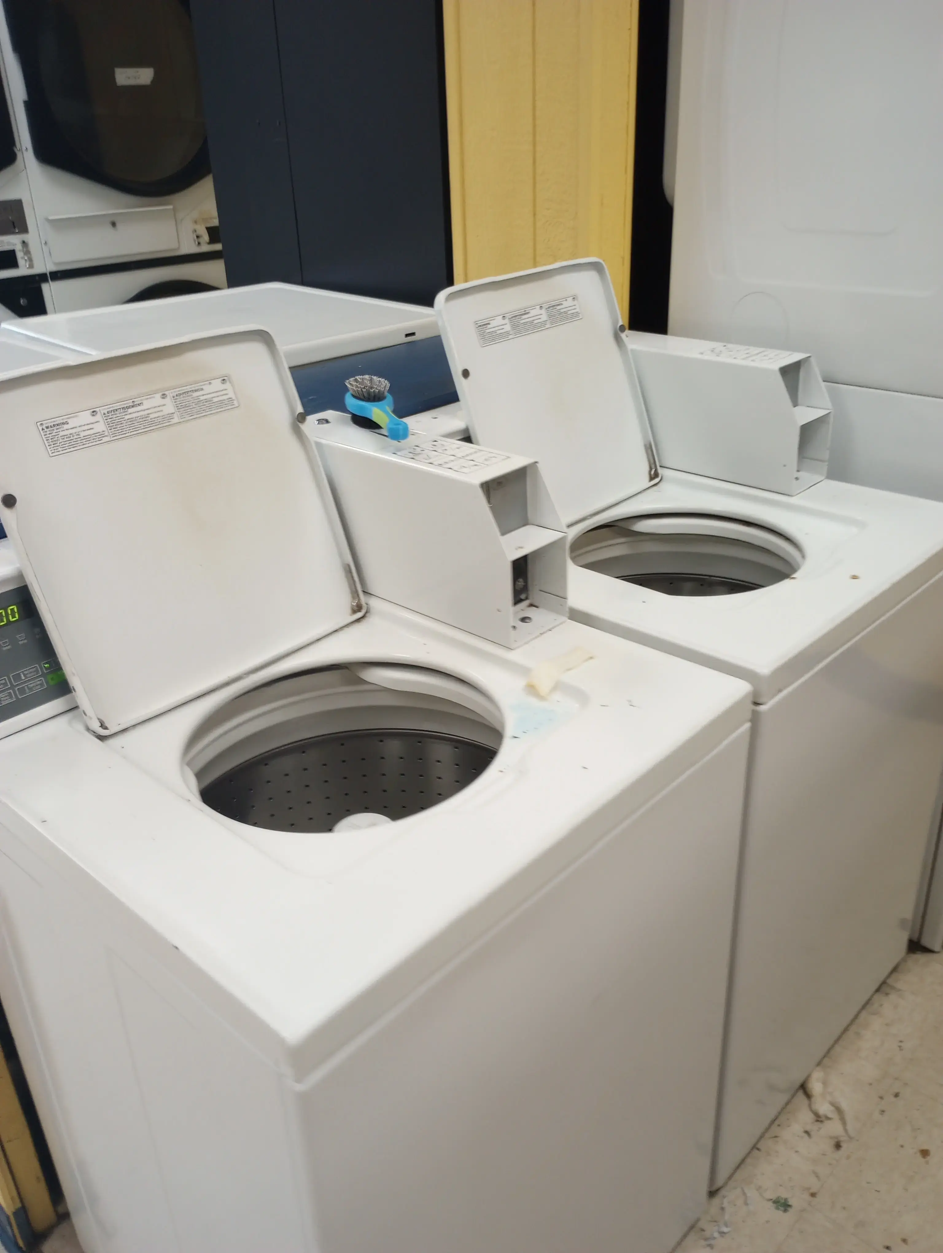 Park Laundromat & Car Wash thumbnail 6