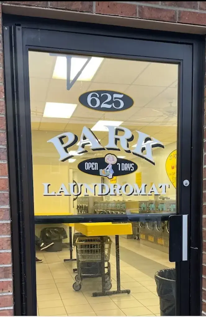 Park Laundromat thumbnail 4