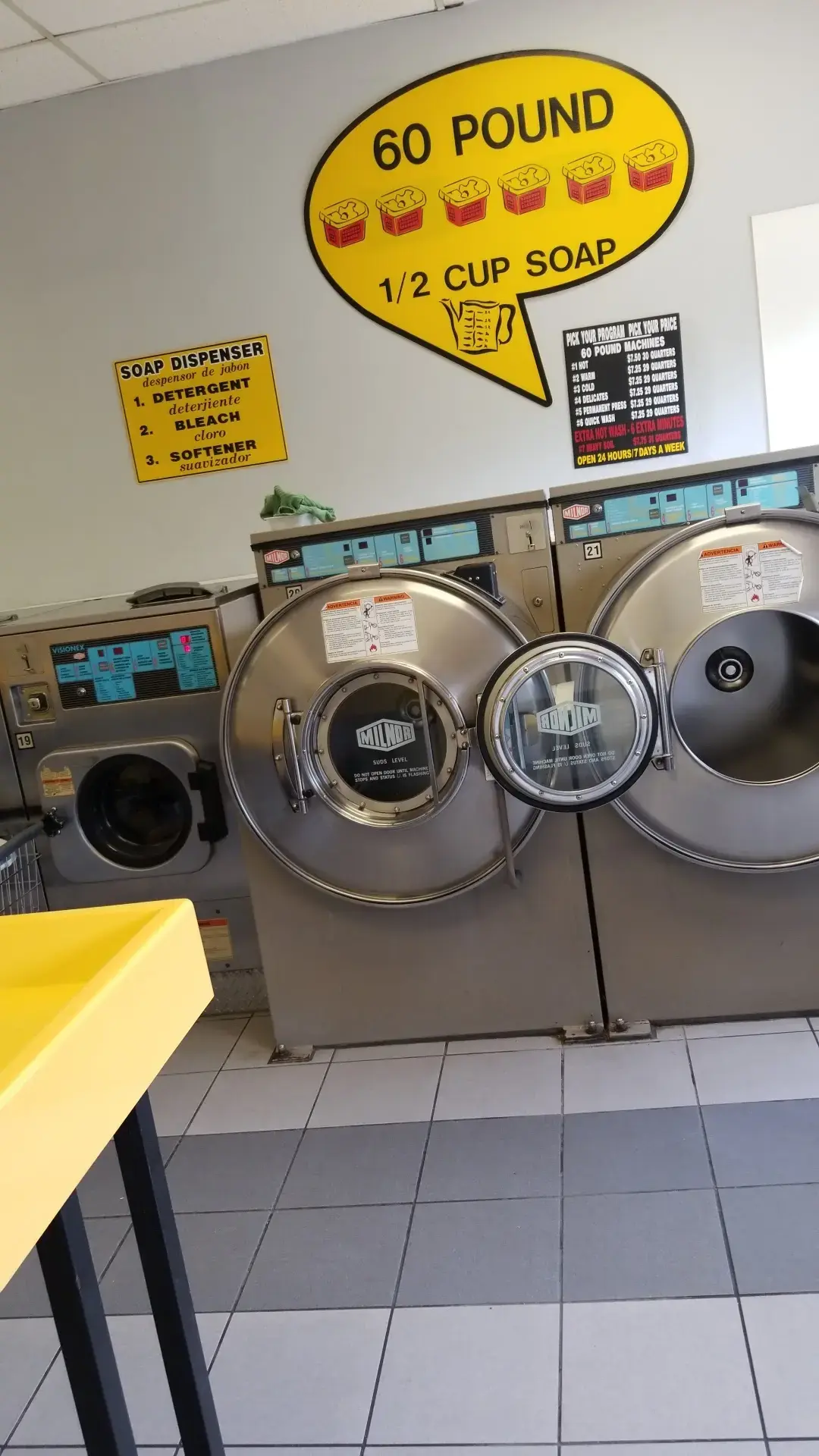 Park Laundromat thumbnail 14