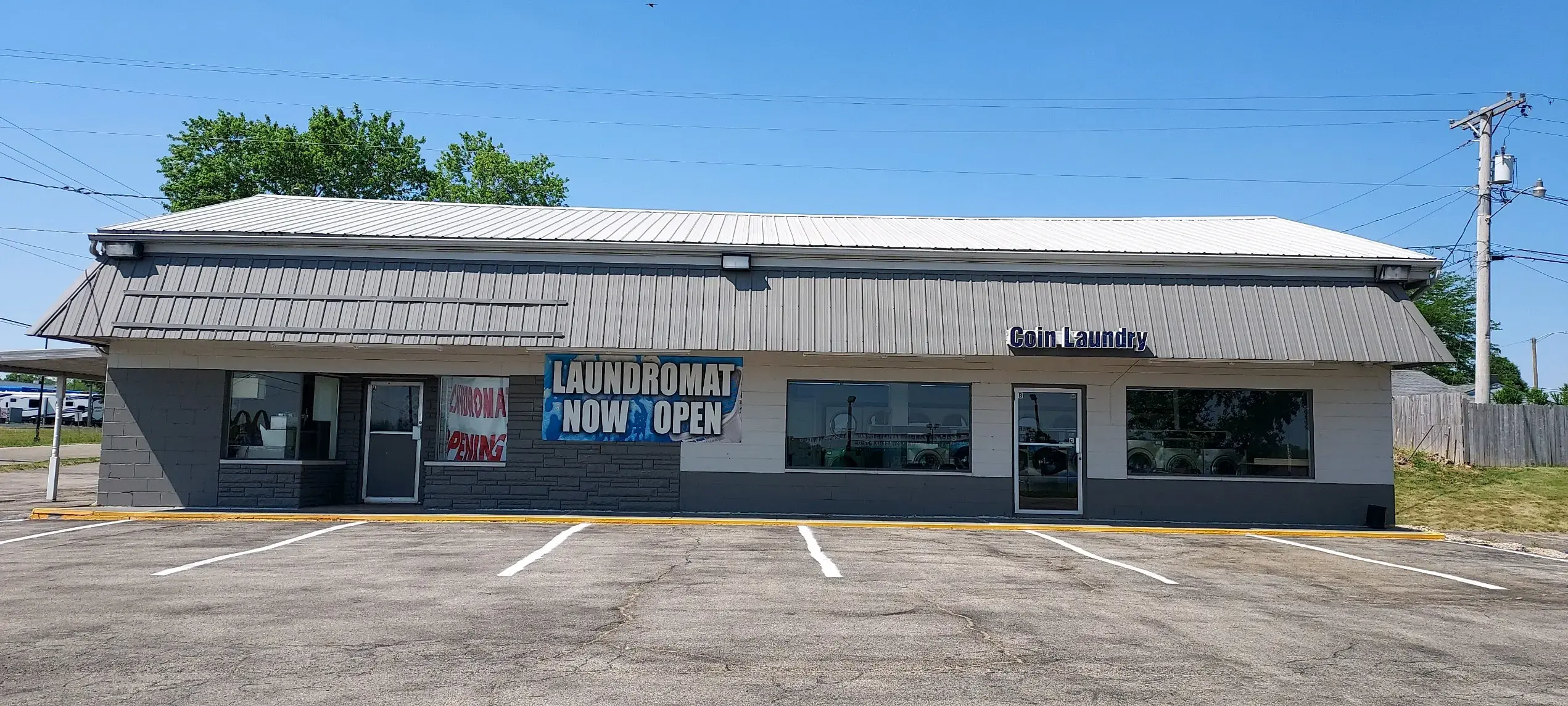 Park Layne Coin Laundry thumbnail 1