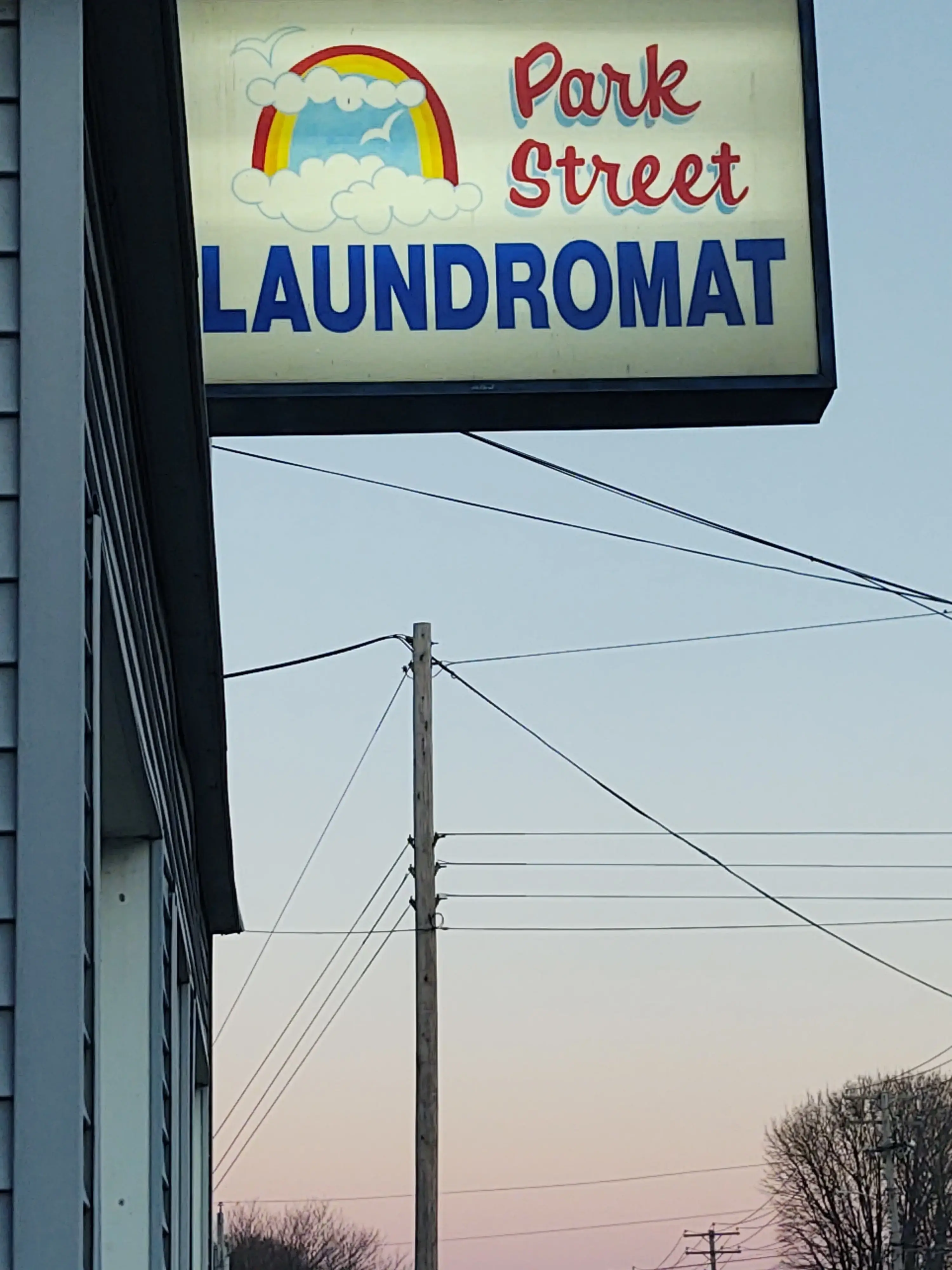 Park Street Laundromat & Dry Cleaners thumbnail 5