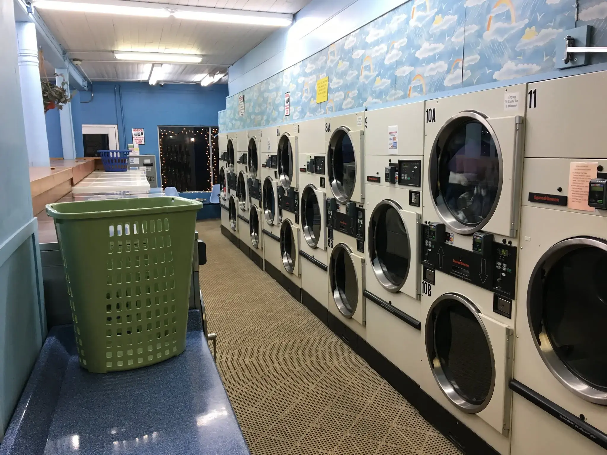 Park Street Laundromat & Dry Cleaners - Image 12