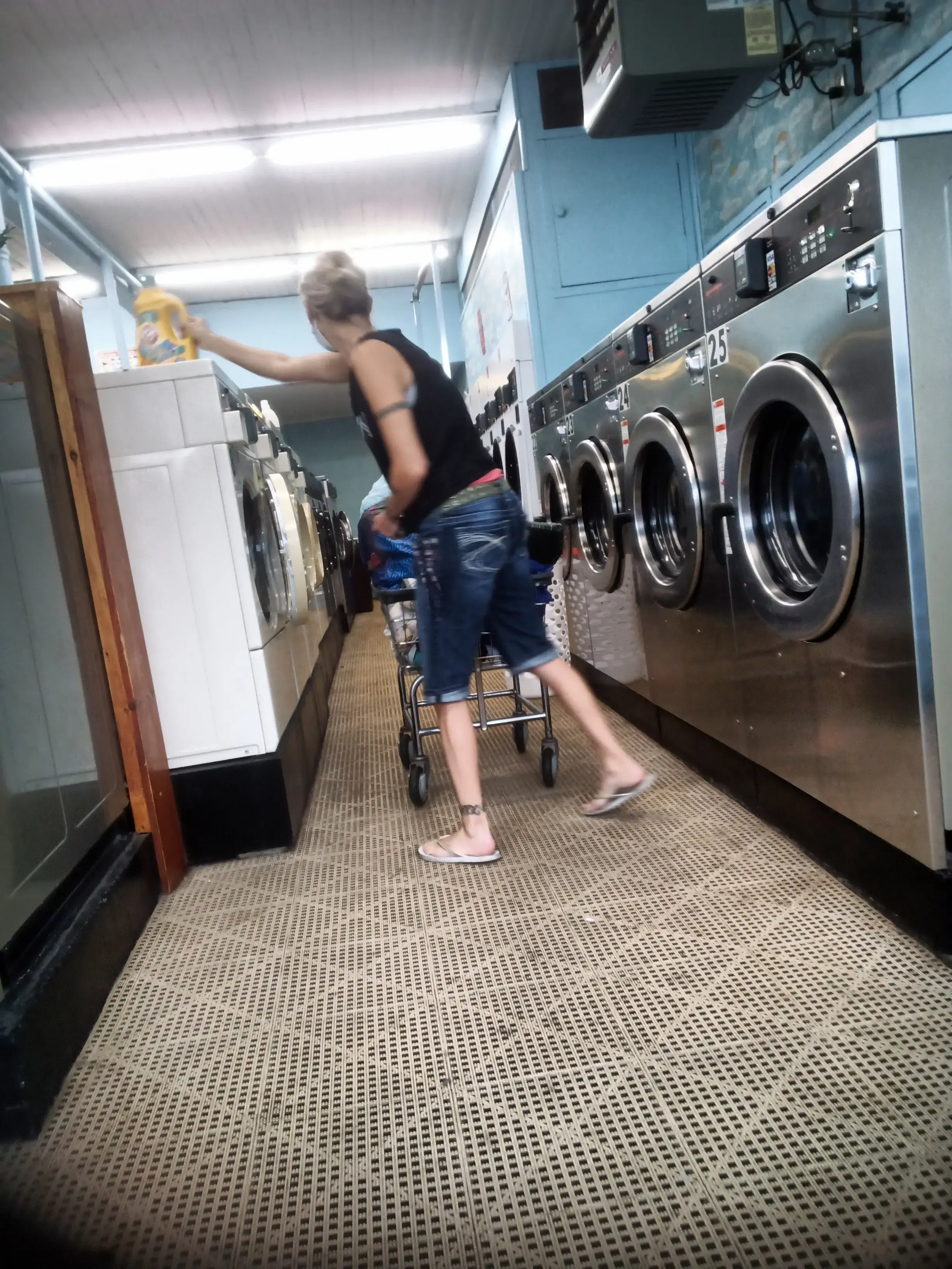 Park Street Laundromat & Dry Cleaners thumbnail 11