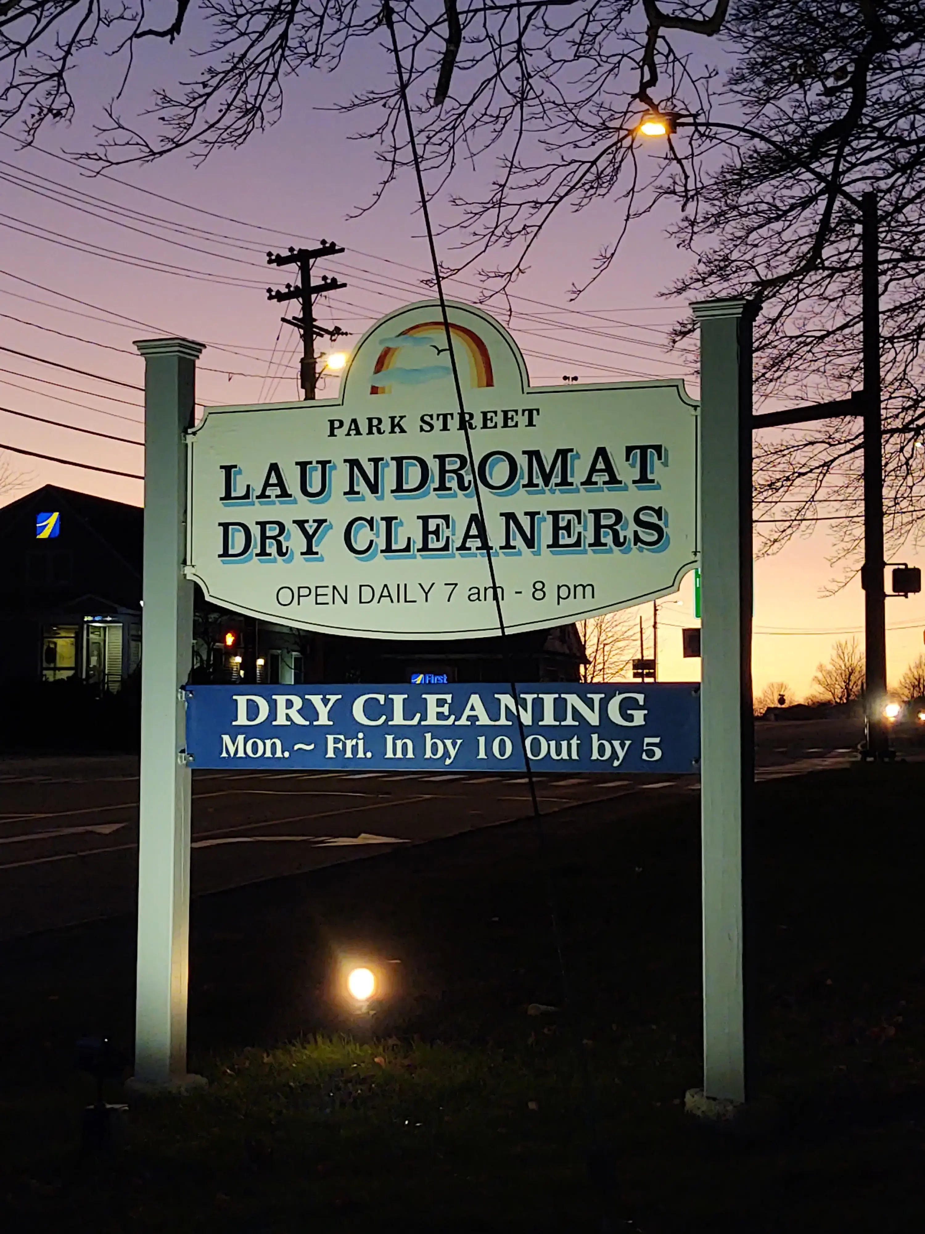 Park Street Laundromat & Dry Cleaners thumbnail 6