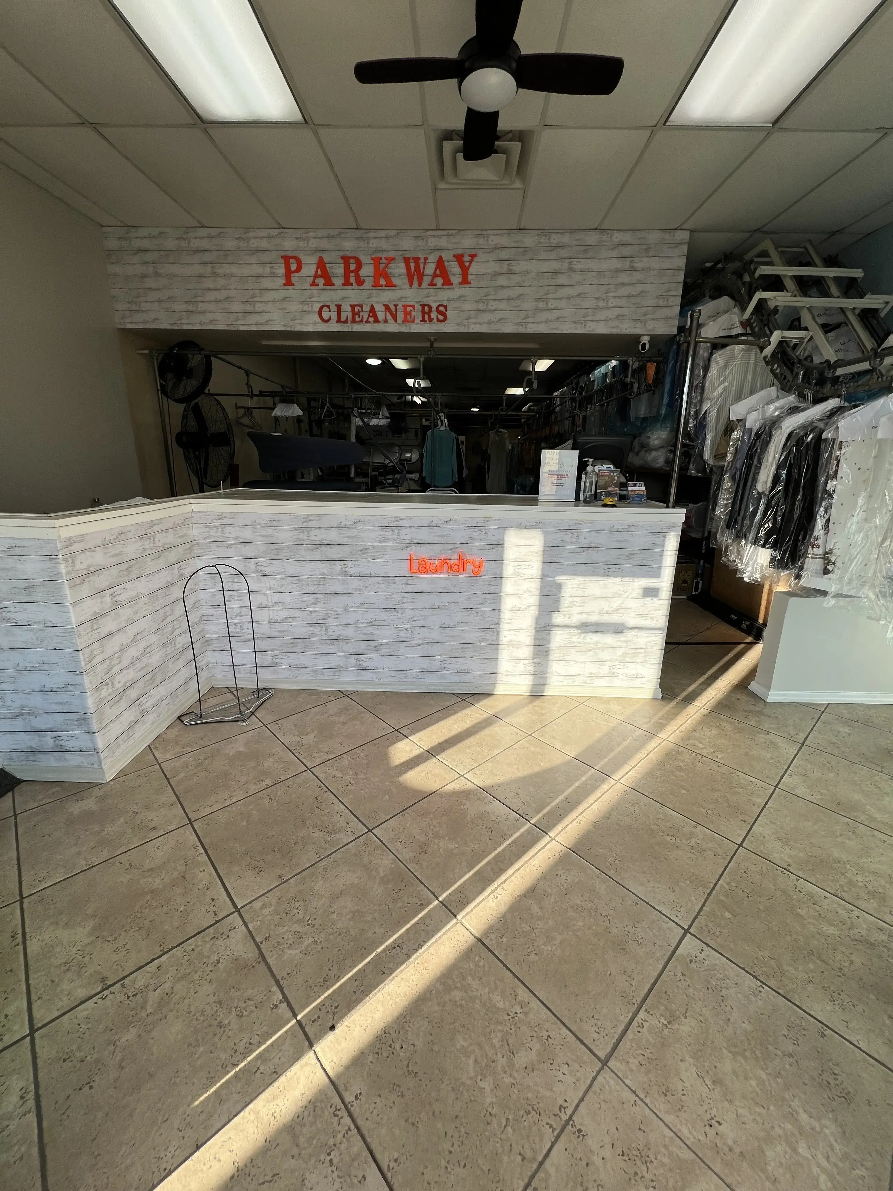 Parkway Cleaners - Dry Cleaning & Laundry Orlando thumbnail 6