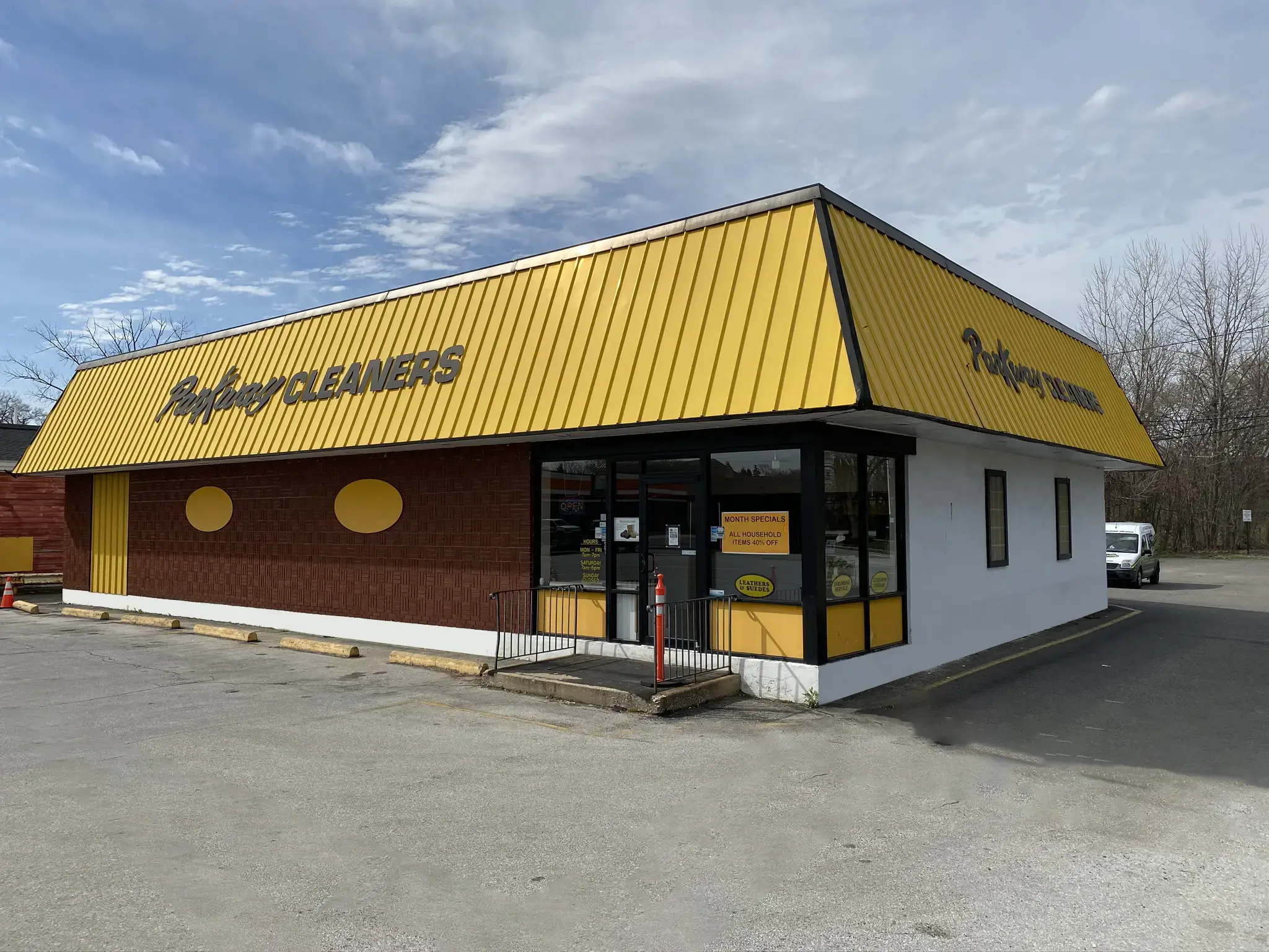 Parkway Cleaners - Image 1