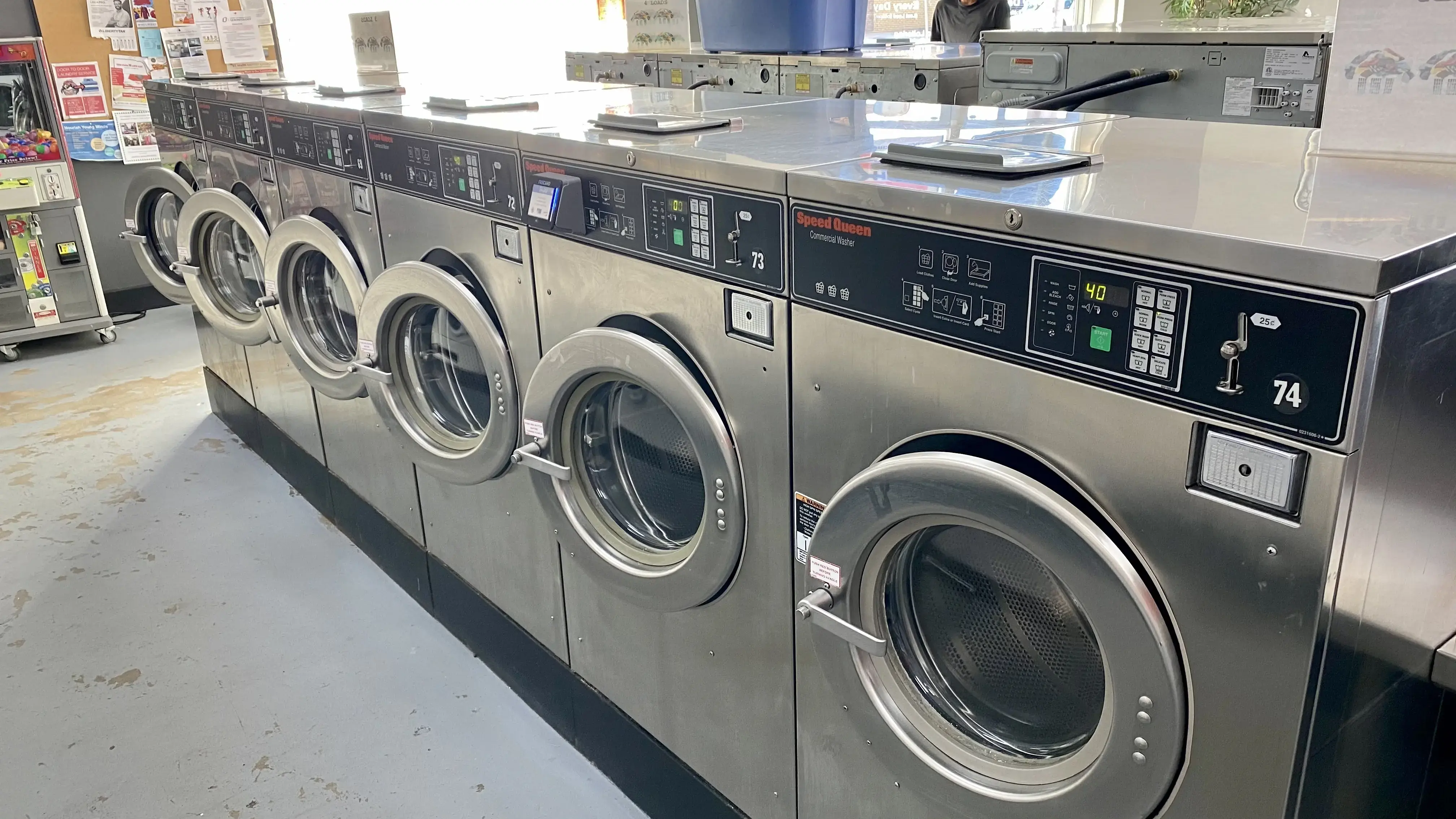 Parkway Coin Laundry - Image 10