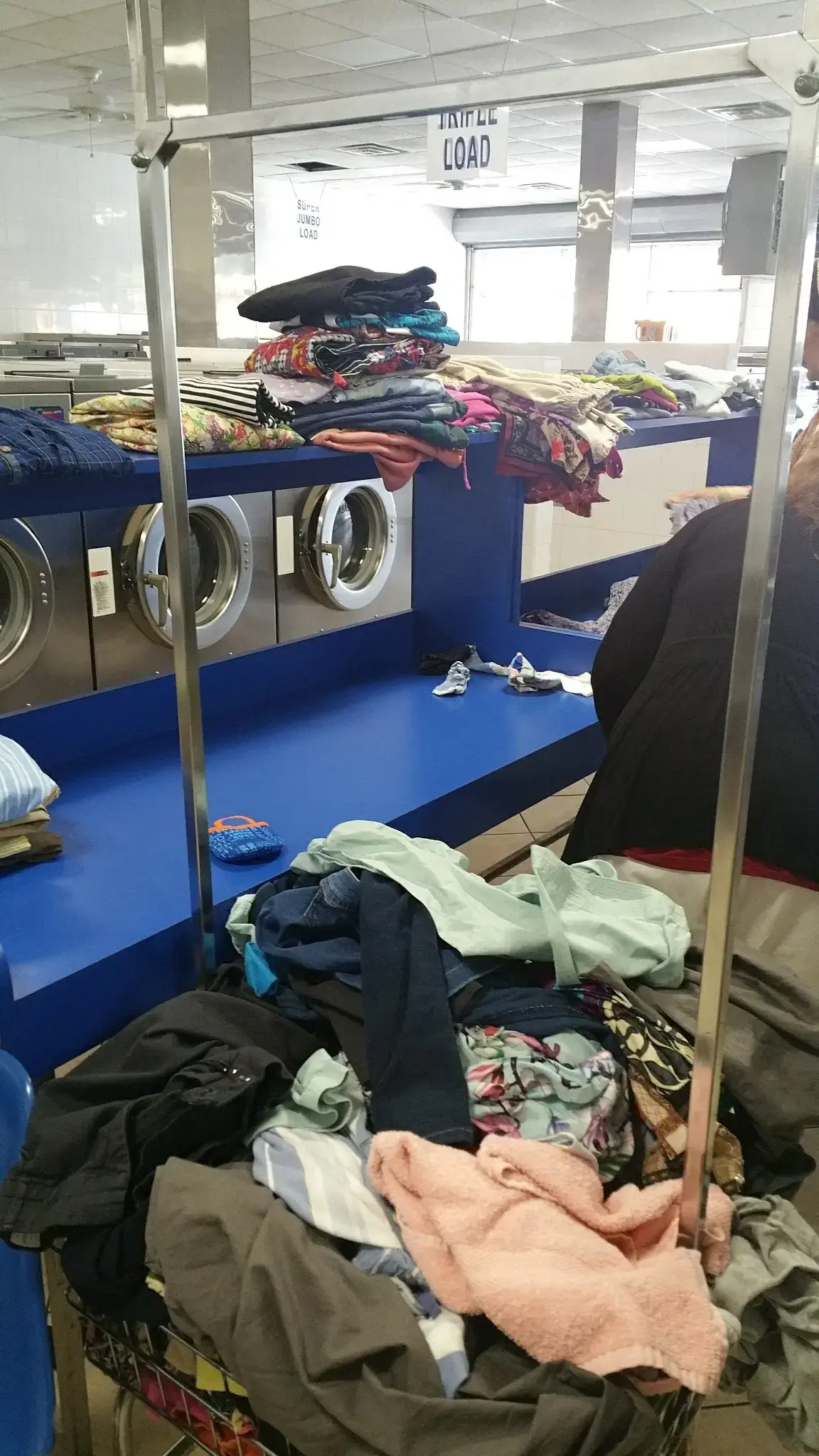 Parsons MegaWash Laundromat thumbnail 6