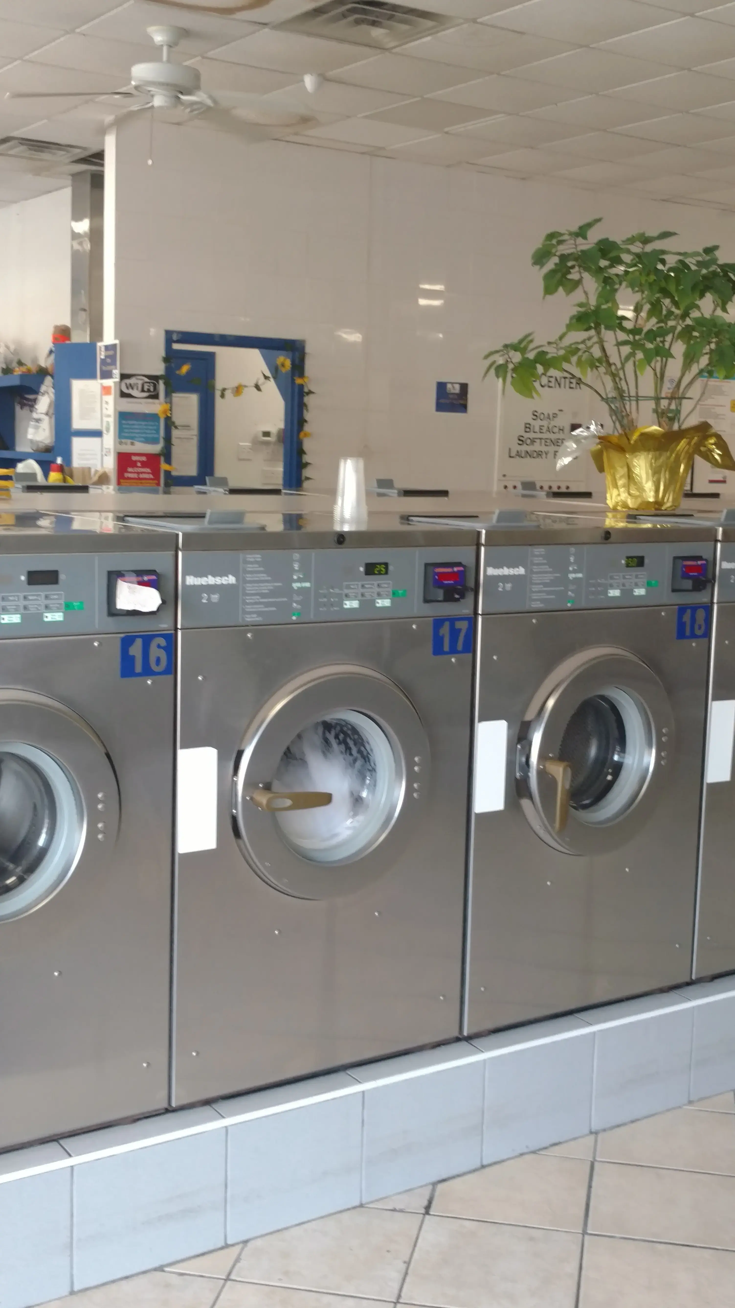 Parsons MegaWash Laundromat - Image 13