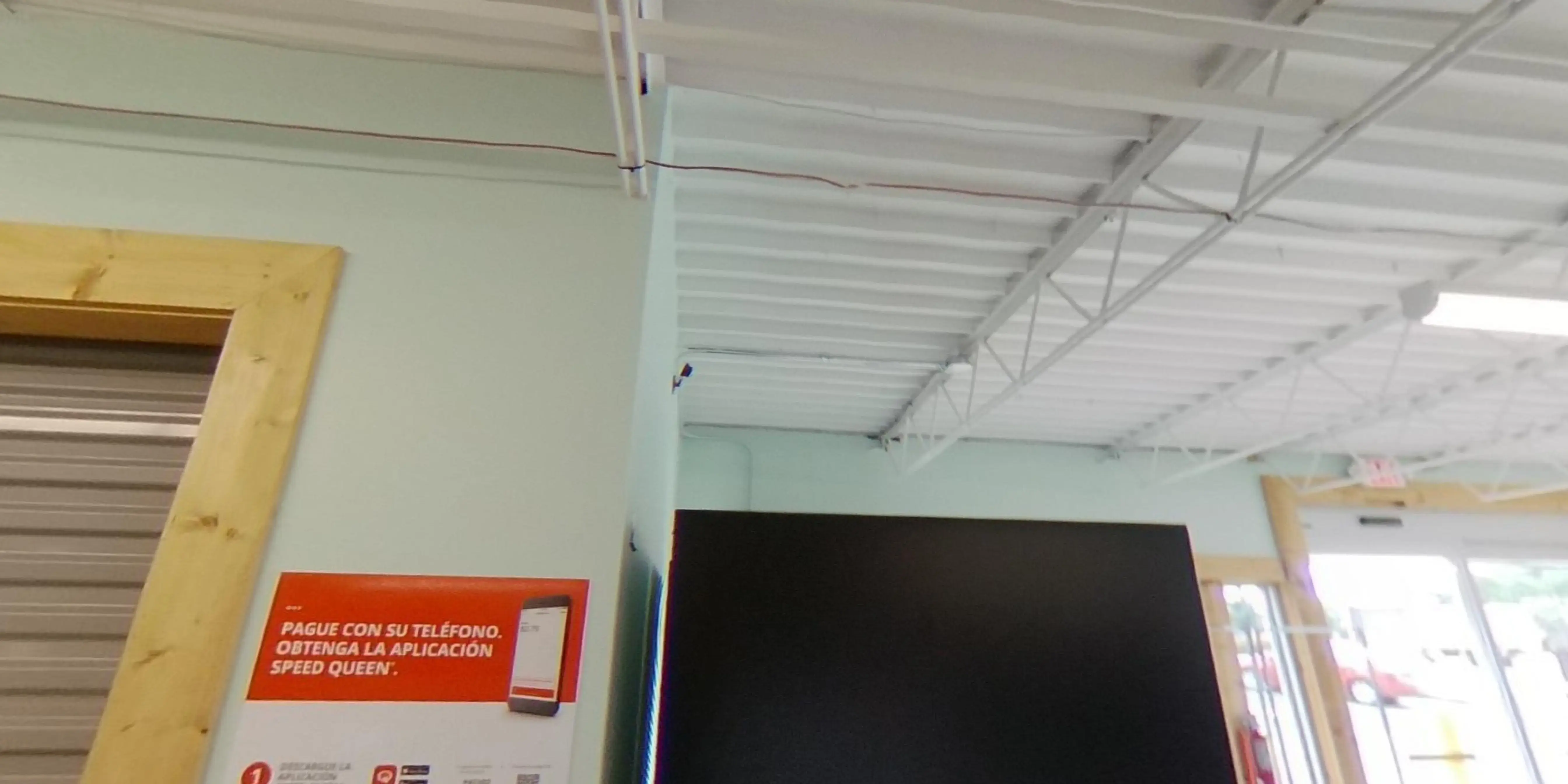 Patio Laundry - Image 12