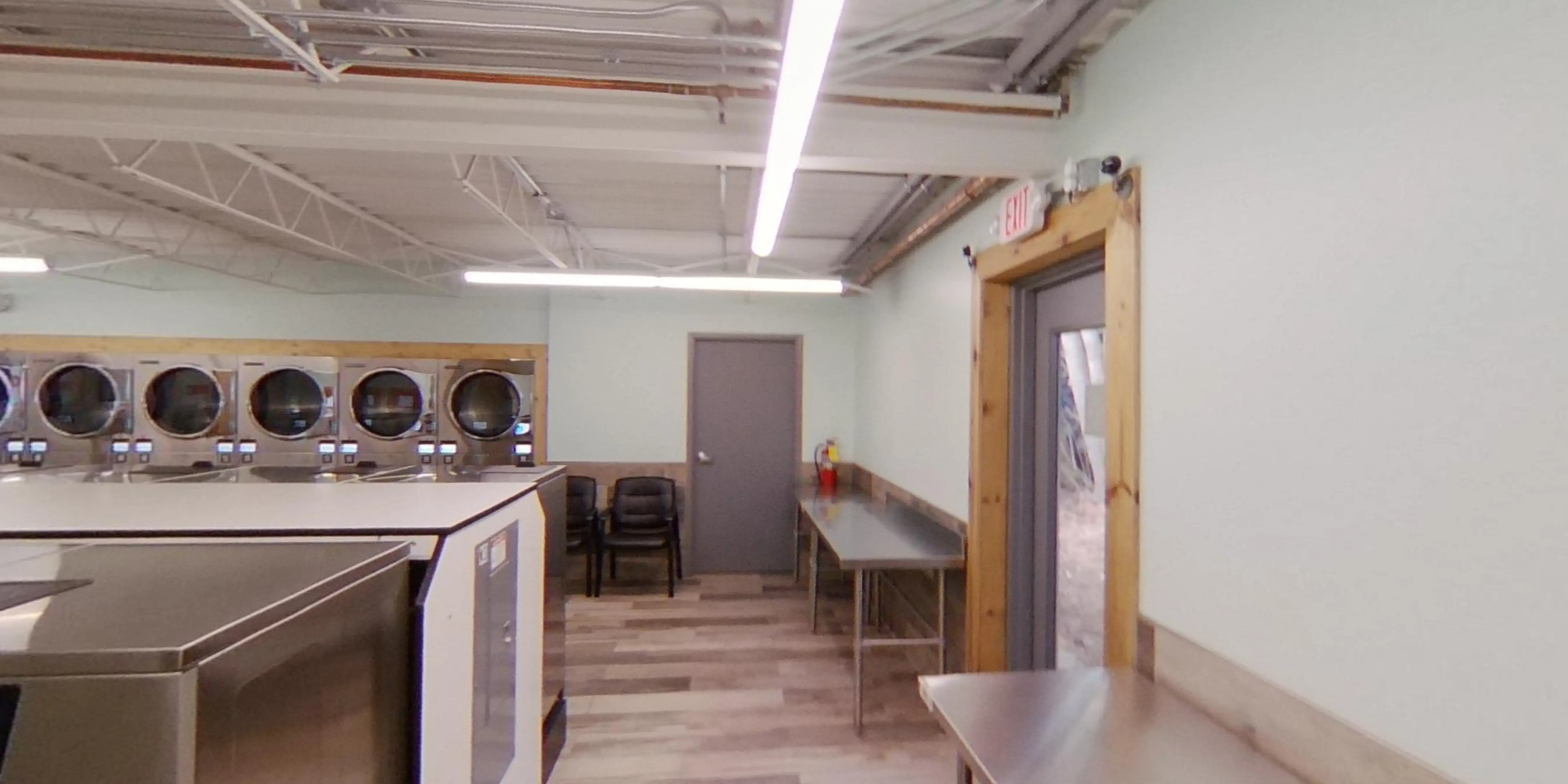 Patio Laundry - Image 20