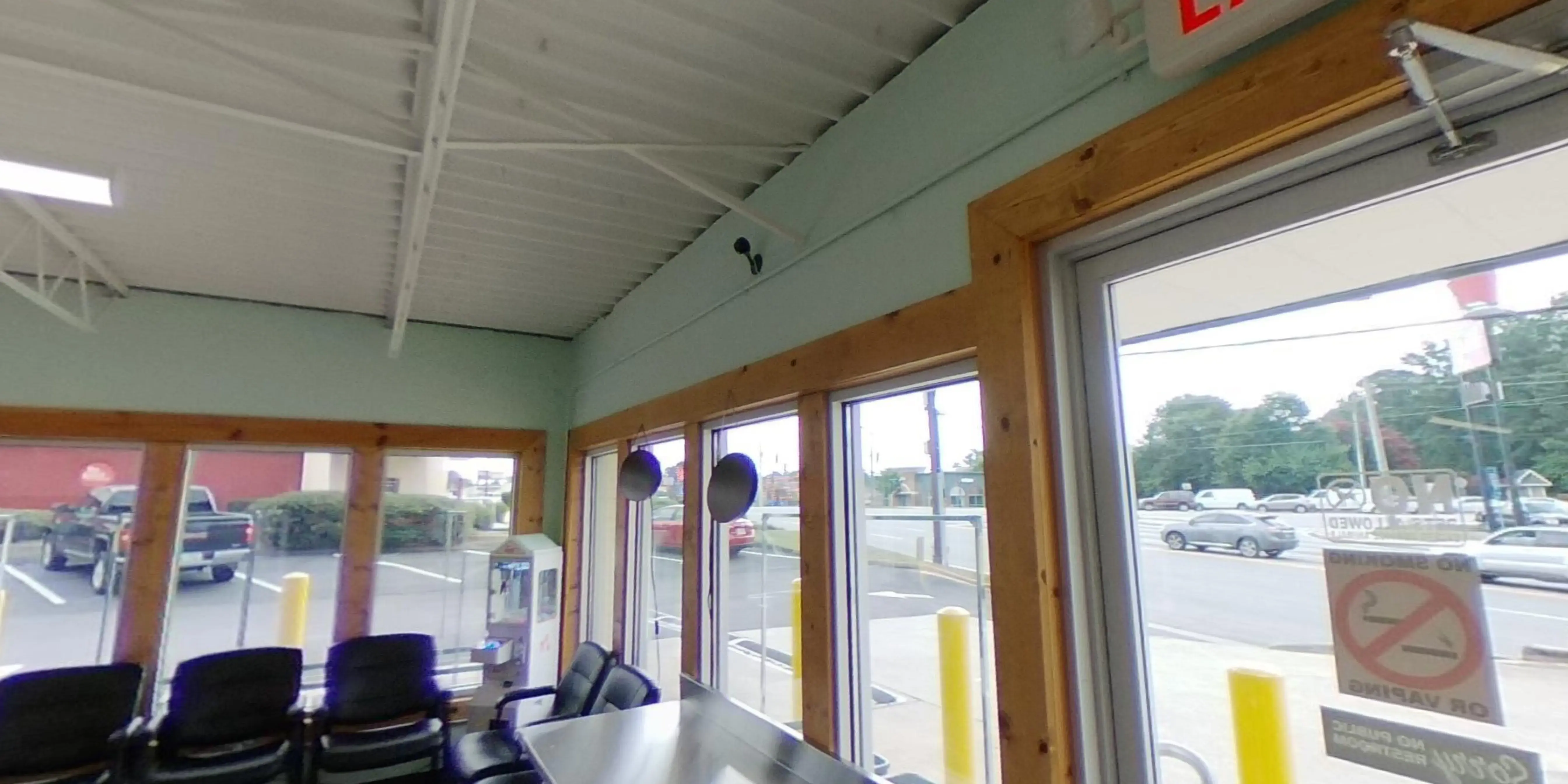 Patio Laundry thumbnail 19