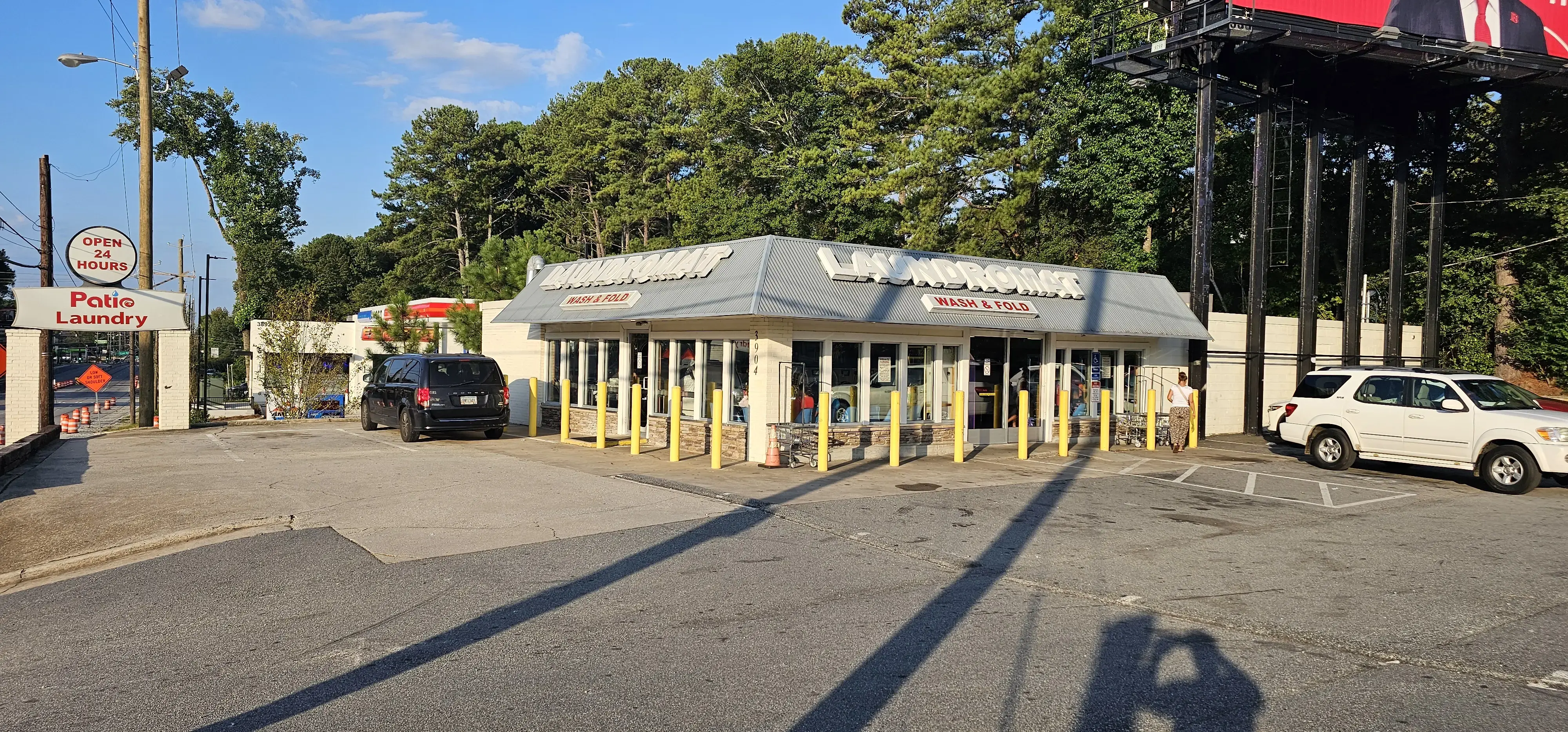 Patio Laundry - Image 3